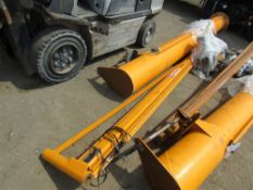 SWING ARM JIB & TRAVELLING HOIST [NO VAT]