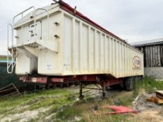 2004 UNITED TRI AXLE 38 TON TIPPING TRAILER (LOCATION BURNLEY) (RING FOR COLLECTION DETAILS) [+