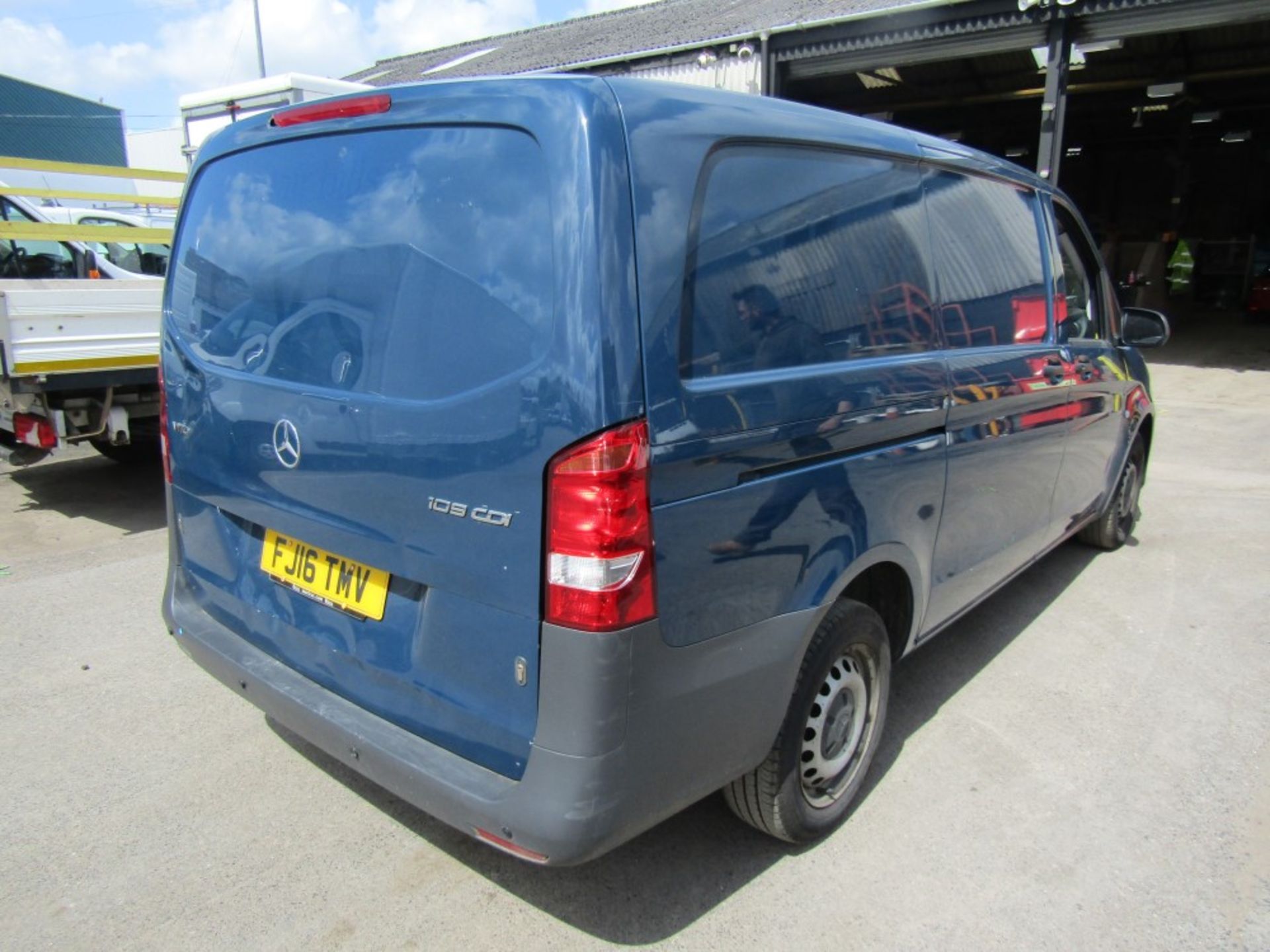 16 reg MERCEDES VITO 109 CDI, 1ST REG 03/16, TEST 03/23, 186268M, V5 HERE, 2 FORMER KEEPERS [NO - Image 4 of 7