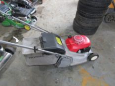 HONDA PETROL LAWN MOWER WITH ROLLER [NO VAT]