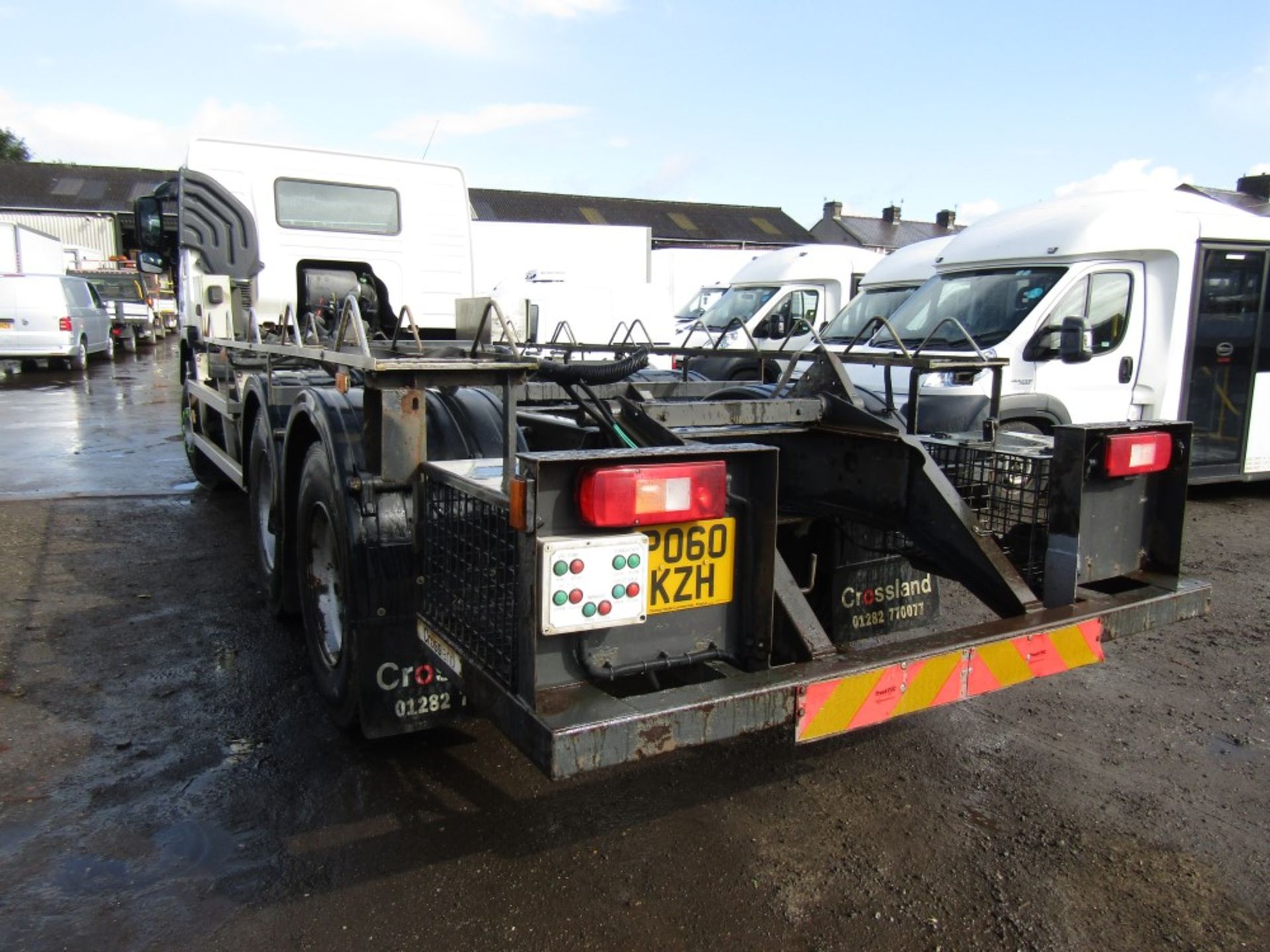 60 reg VOLVO FM370 CHASSIS CAB (DIRECT UNITED UTILITIES WATER) 1ST REG 01/11, TEST 11/22, 281457KM - Image 3 of 7