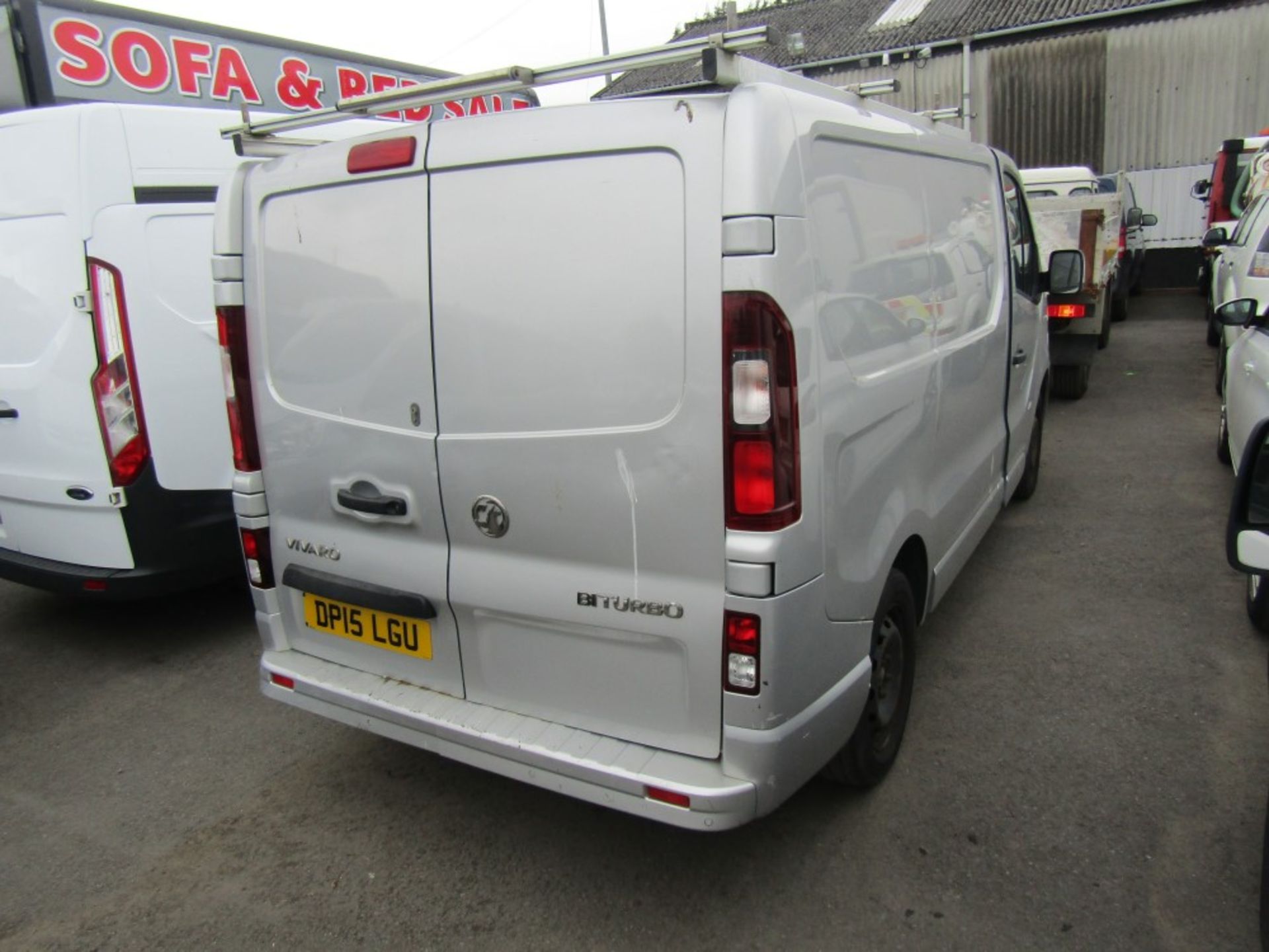 15 reg VAUXHALL VIVARO 2700 SPORTIVE CDTI, 1ST REG 08/15, NO MILEAGE DISPLAYING BELIEVED TO HAVE - Image 4 of 7