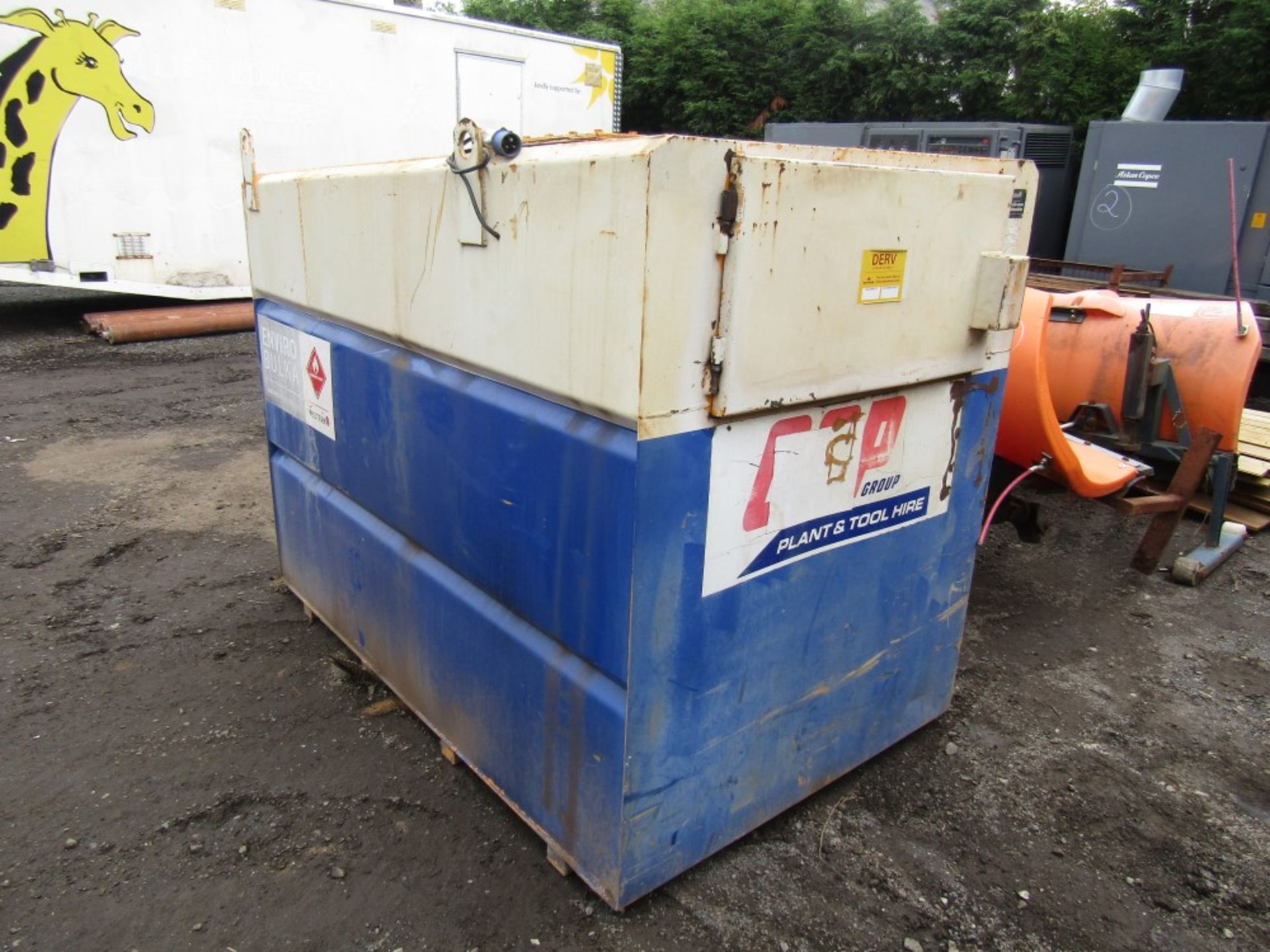 2000 LITRE FUEL TANK (DIRECT GAP) [+ VAT]