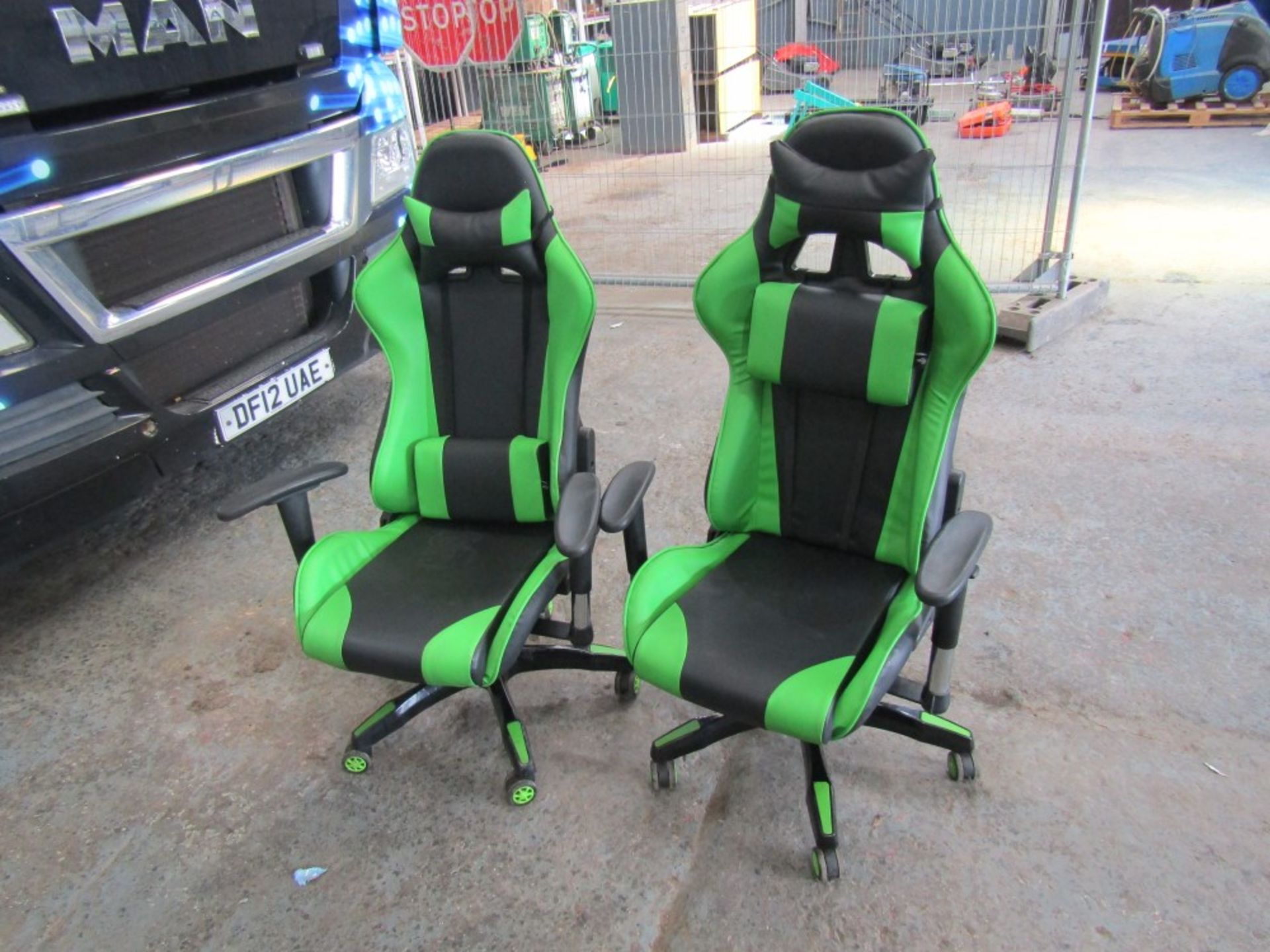 2 X OFFICE / GAMING CHAIRS [NO VAT]