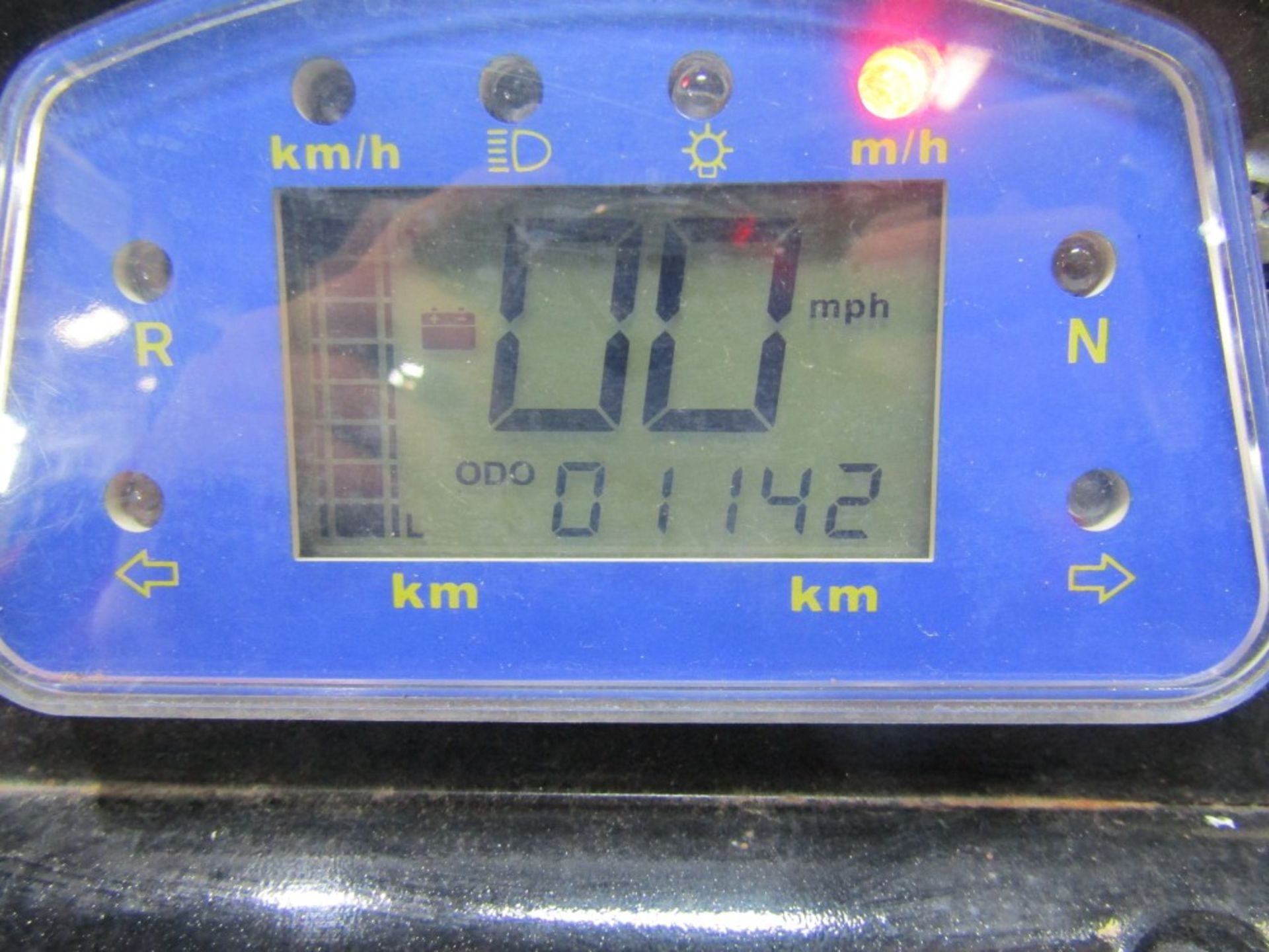 08 reg QUADZILLA 300CC, 1ST REG 06/08, 1142 KM NOT WARRANTED, V5 HERE, 2 FORMER KEEPERS [NO VAT] - Image 6 of 6