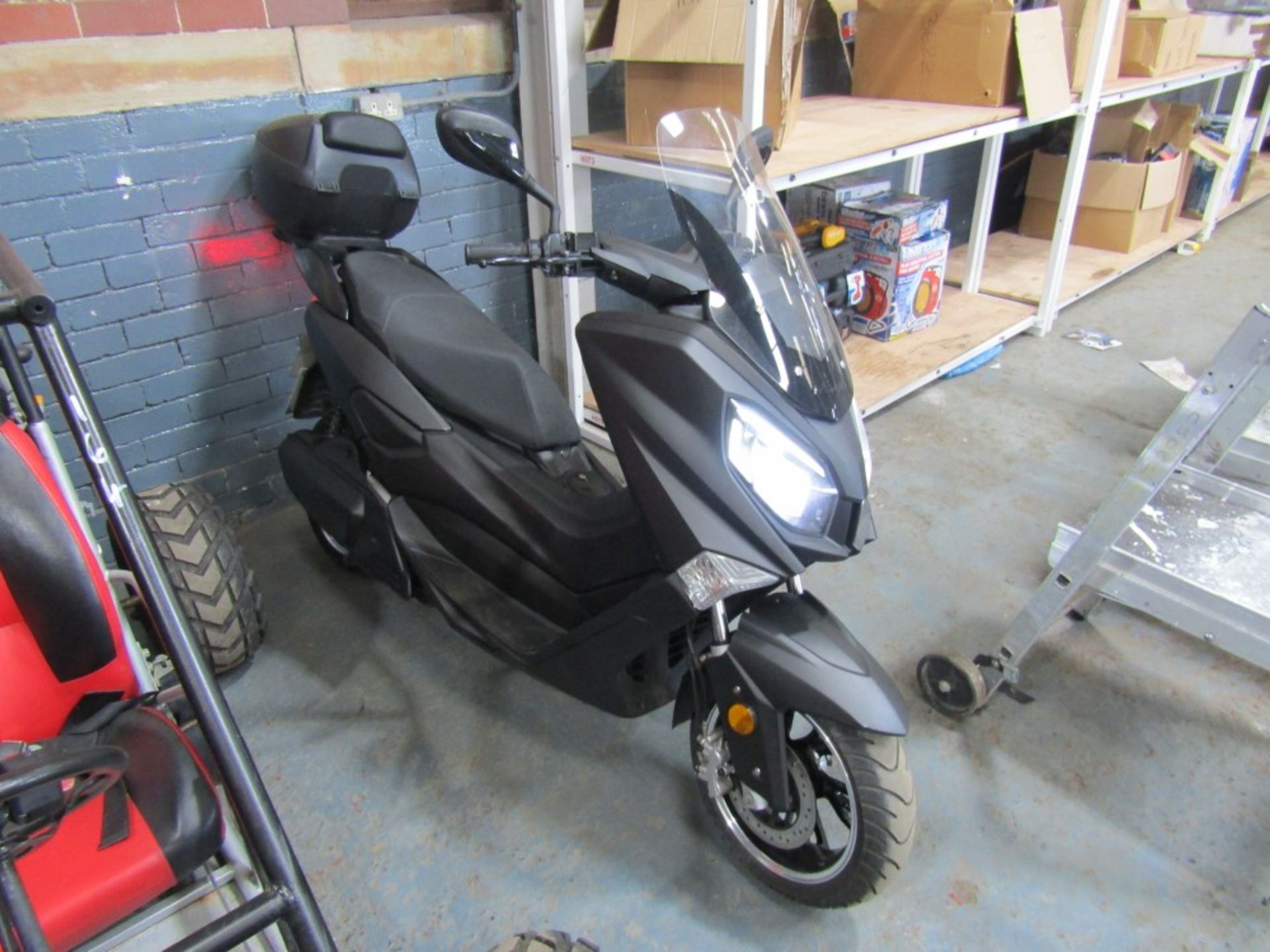 70 reg EFUN TIGER LYNX ELECTRIC SCOOTER, 1ST REG 10/20, 3204M, V5 HERE, 1 FORMER KEEPER [NO VAT]