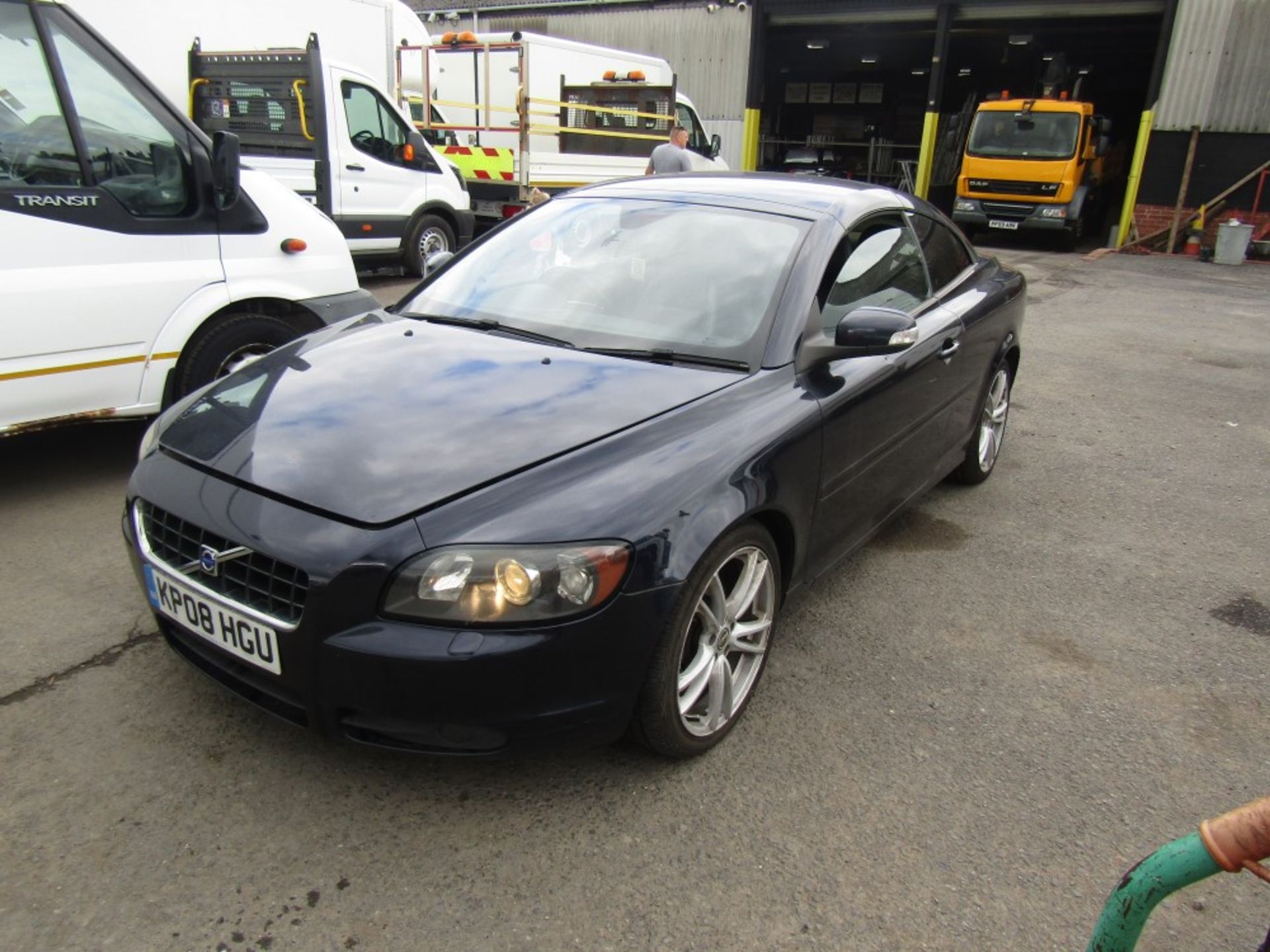 08 reg VOLVO C70 SE LUX AUTO CONVERTIBLE, 1ST REG 04/08, TEST 05/23, 175809M, V5 HERE, 6 FORMER - Image 2 of 6