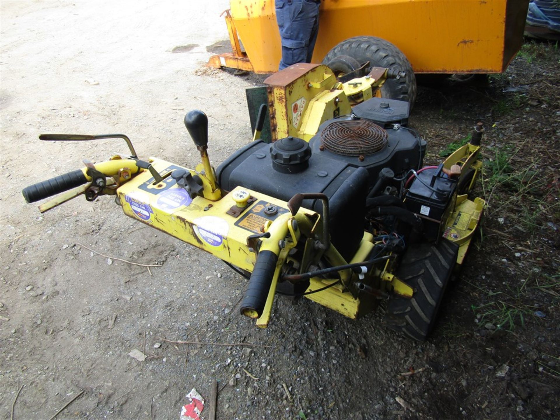 GREAT DANE MOWER (DIRECT COUNCIL) (NO KEYS) [+ VAT] - Image 2 of 2