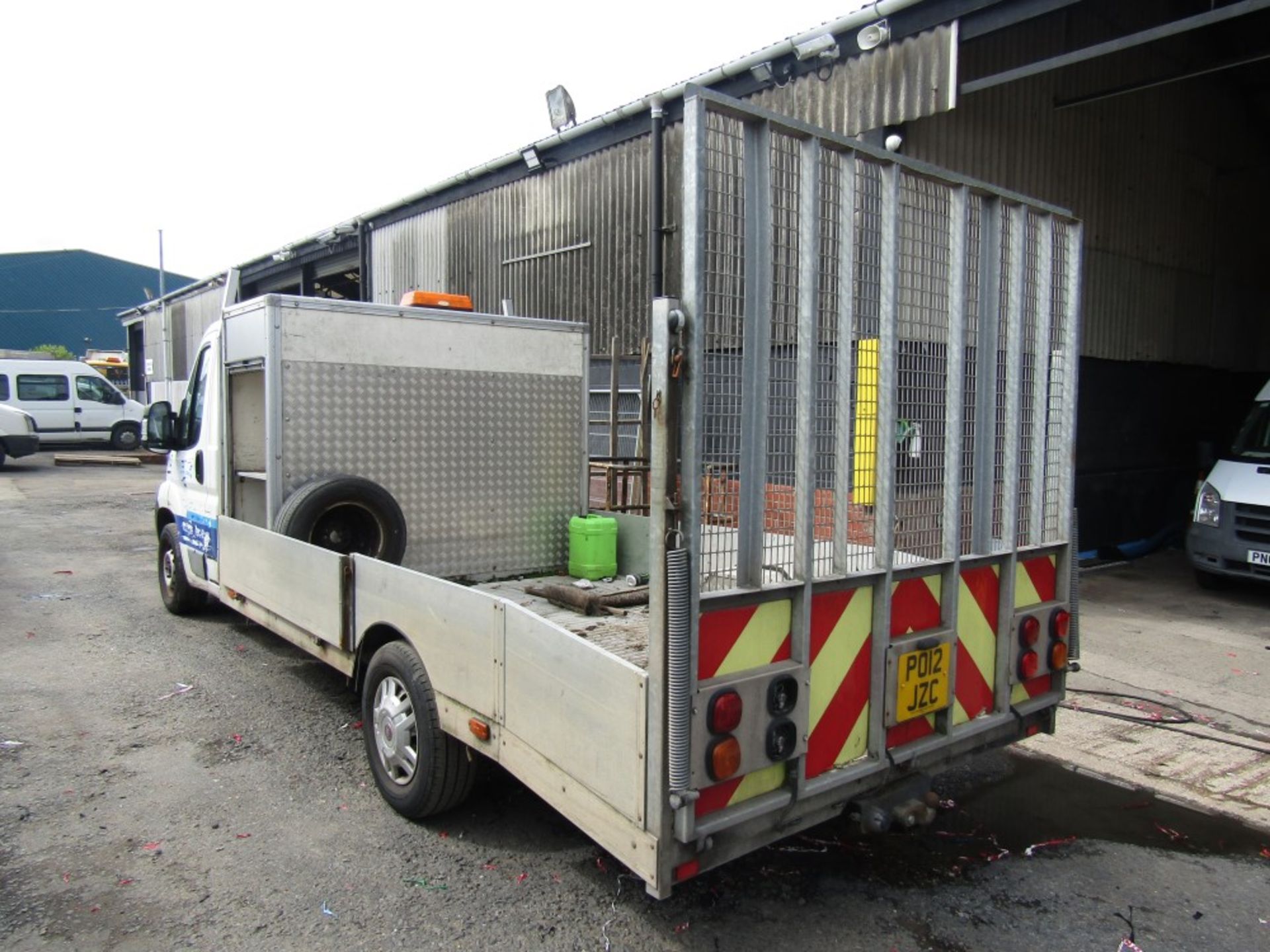 12 reg FIAT DUCATO 35 MULTIJET MWB BEAVERTAIL (DIRECT COUNCIL) 1ST REG 07/12, 44318M, V5 HERE, 1 - Image 3 of 6