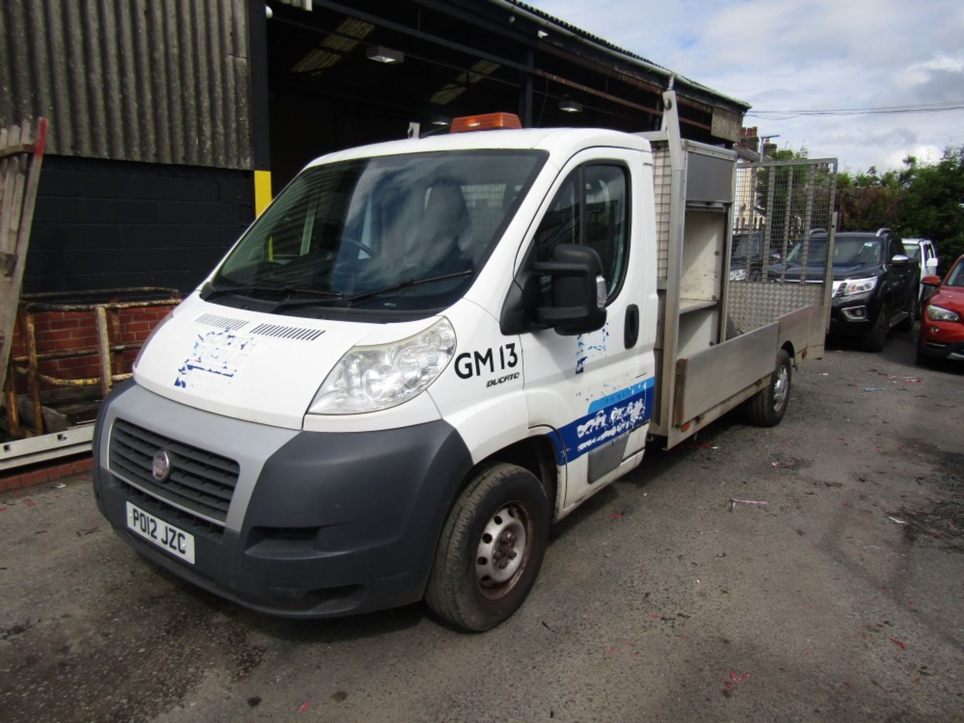 12 reg FIAT DUCATO 35 MULTIJET MWB BEAVERTAIL (DIRECT COUNCIL) 1ST REG 07/12, 44318M, V5 HERE, 1 - Image 2 of 6