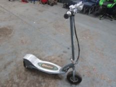 ELECTRIC RAZOR SCOOTER COMPLETE WITH CHARGER [NO VAT]