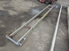 APPROX 5.2M BEAM SCREED (DIRECT GAP) [+ VAT]