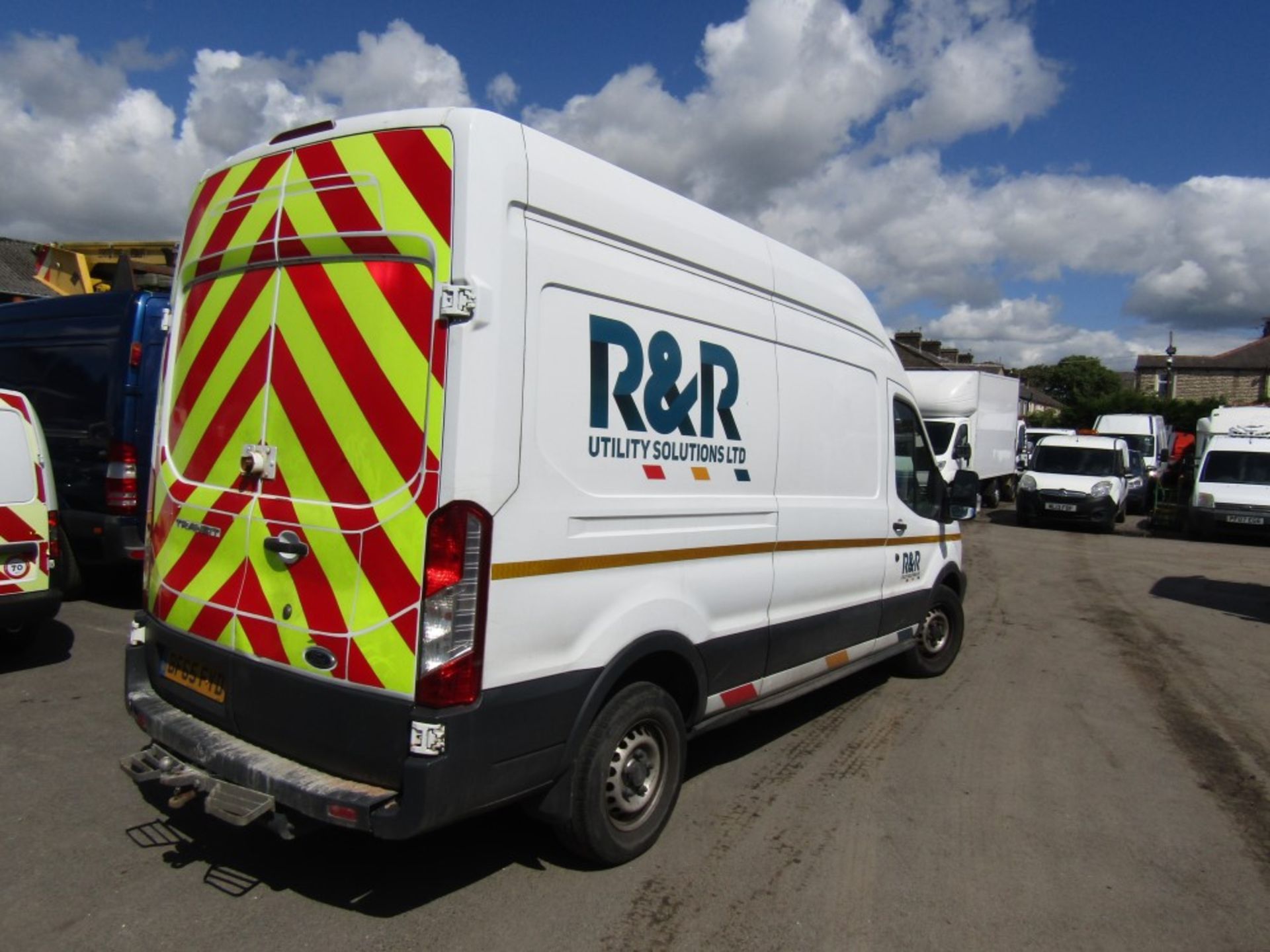 65 reg FORD TRANSIT 350, 1ST REG 09/15, 132109M, V5 HERE, 2 FORMER KEEPERS [NO VAT] - Image 4 of 7