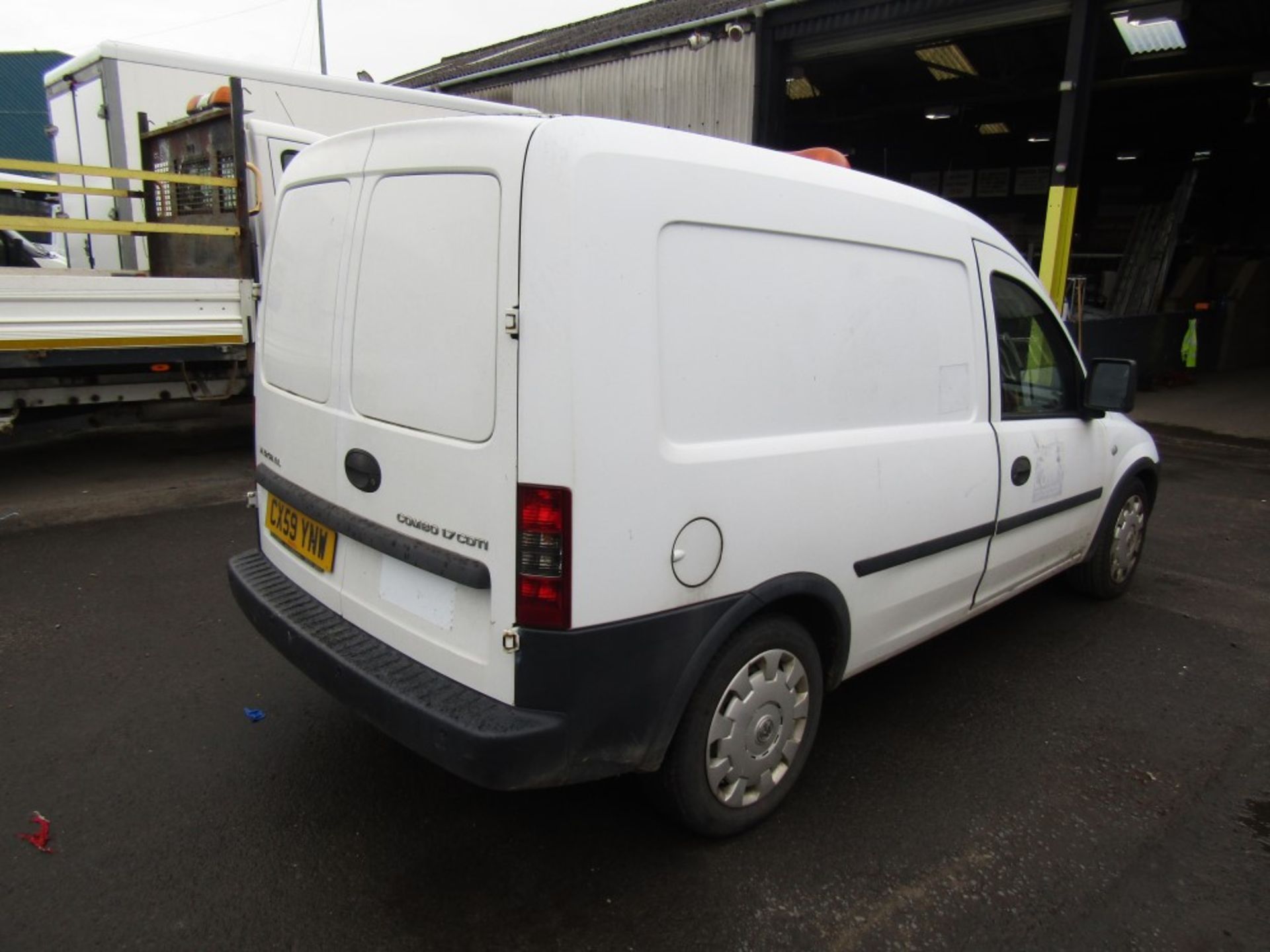 59 reg VAUXHALL COMBO 1700 CDTI 16V (DIRECT COUNCIL) 1ST REG 10/09, TEST 10/22, 93532M, V5 HERE, 1 - Image 4 of 6