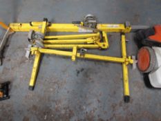 1.22M X 4.88M PANEL LIFTER (DIRECT HIRE CO) [+ VAT]