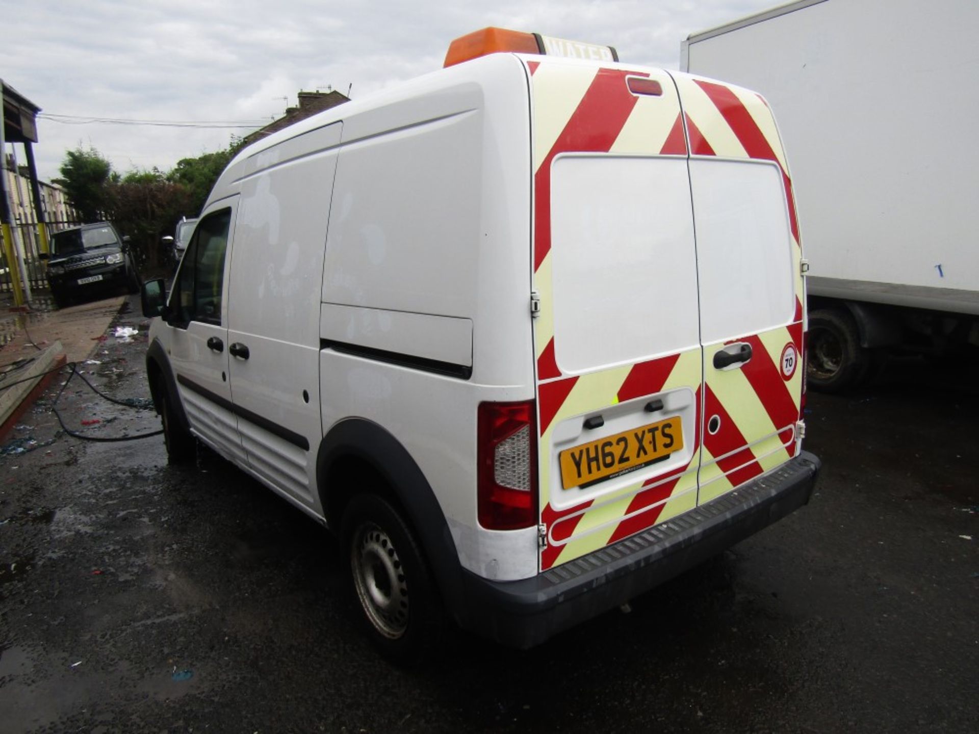 62 reg FORD TRANSIT CONNECT (NON RUNNER) (DIRECT UNITED UTILITIES WATER) 1ST REG 12/12, TEST 10/12, - Image 3 of 7