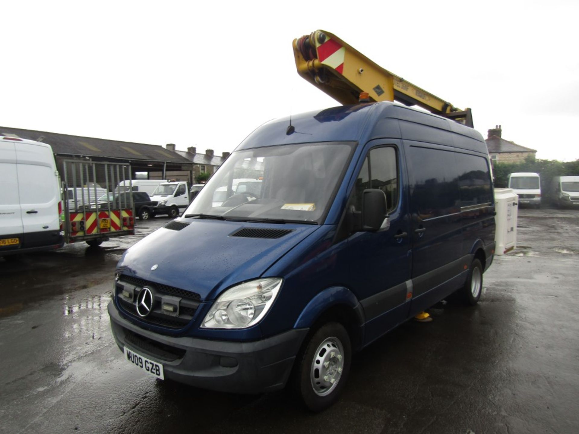 09 reg MERCEDES SPRINTER C/W VERSALIFT, 1ST REG 07/09, 117623M, V5 HERE, 1 FORMER KEEPER [NO VAT] - Image 2 of 7