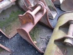 VOLVO 18" 3t EXCAVATOR BUCKET 35mm PINS [NO VAT]