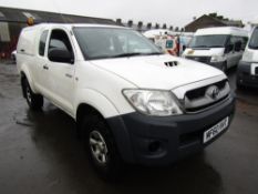 60 reg TOYOTA HILUX HL2 2.5 D-4D 4 X 4 (DIRECT UNITED UTILITES WATER) 1ST REG 12/10, TEST 10/22,