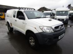 61 reg TOYOTA HILUX HL2 2.5 D-4D 4 X 4 (DIRECT UNITED UTILITES WATER) 1ST REG 10/11, TEST 07/23,