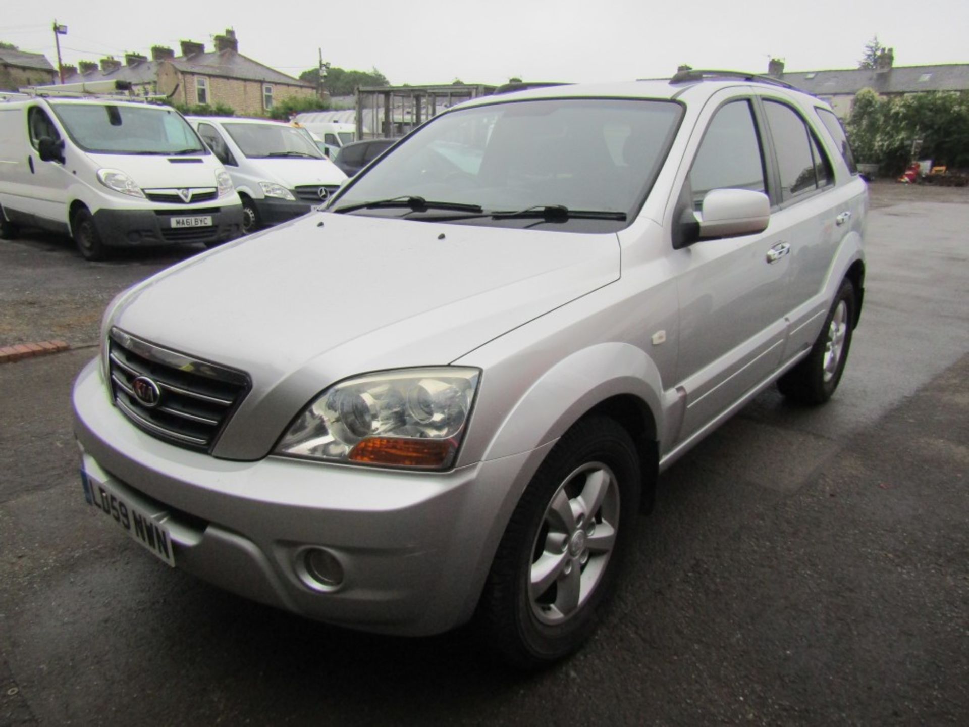 59 reg KIA SORENTO XS DIESEL, 1ST REG 09/09, TEST 07/23, 106762M WARRANTED, V5 HERE, 2 FORMER - Image 2 of 6