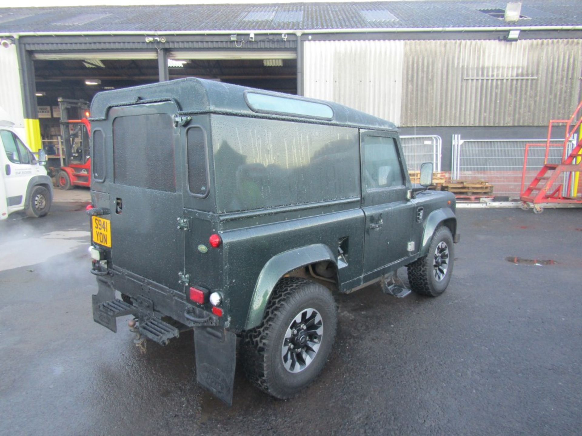 S reg LAND ROVER 90 DEFENDER TDI, 1ST REG 08/98, 161731M, V5 HERE, 3 FORMER KEEPERS [NO VAT] - Image 4 of 6