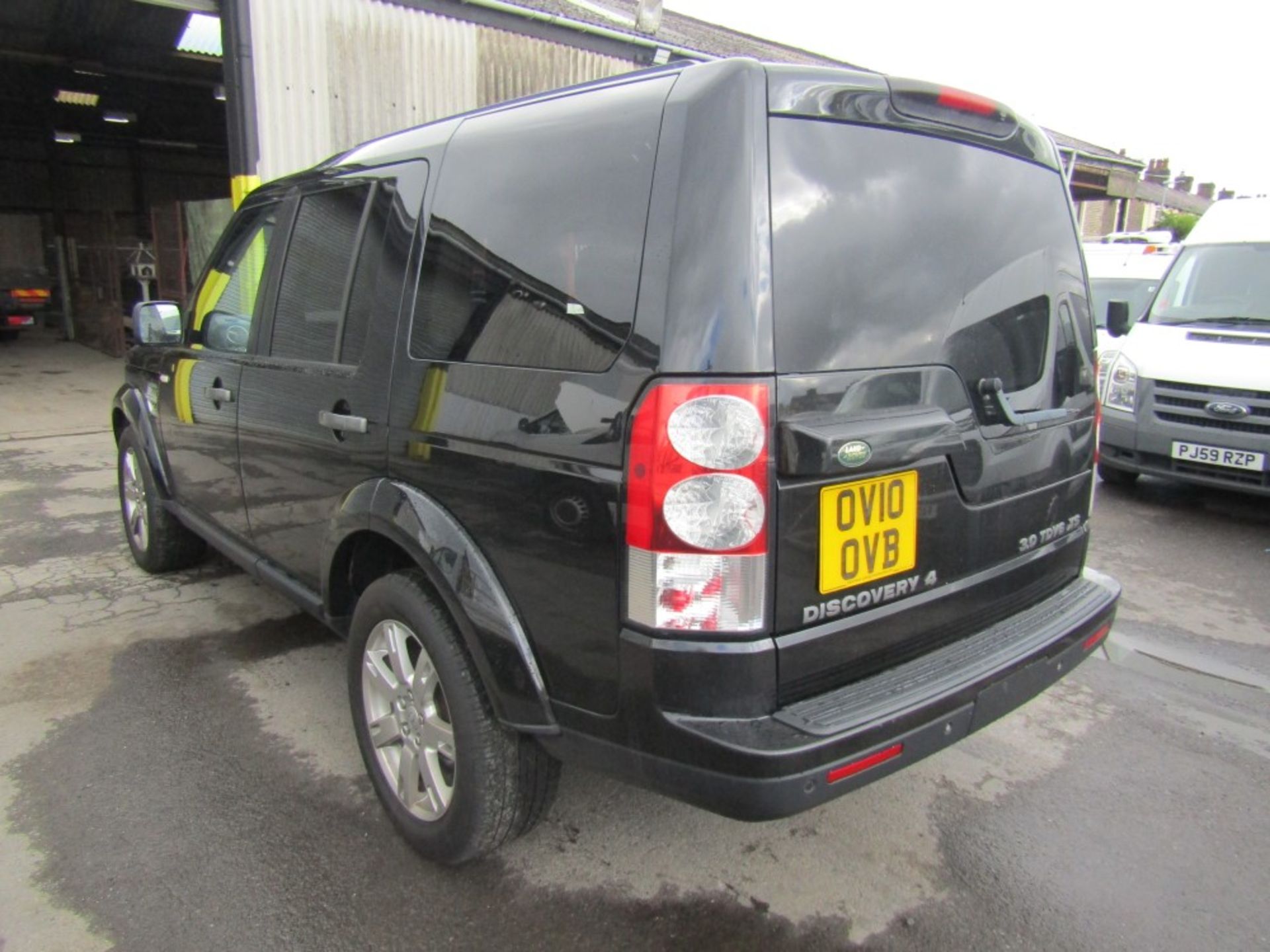 10 reg LAND ROVER DISCOVERY XS TDV6 AUTO, 1ST REG 05/10, 136631M, V5 HERE, 3 FORMER KEEPERS [NO - Image 3 of 7
