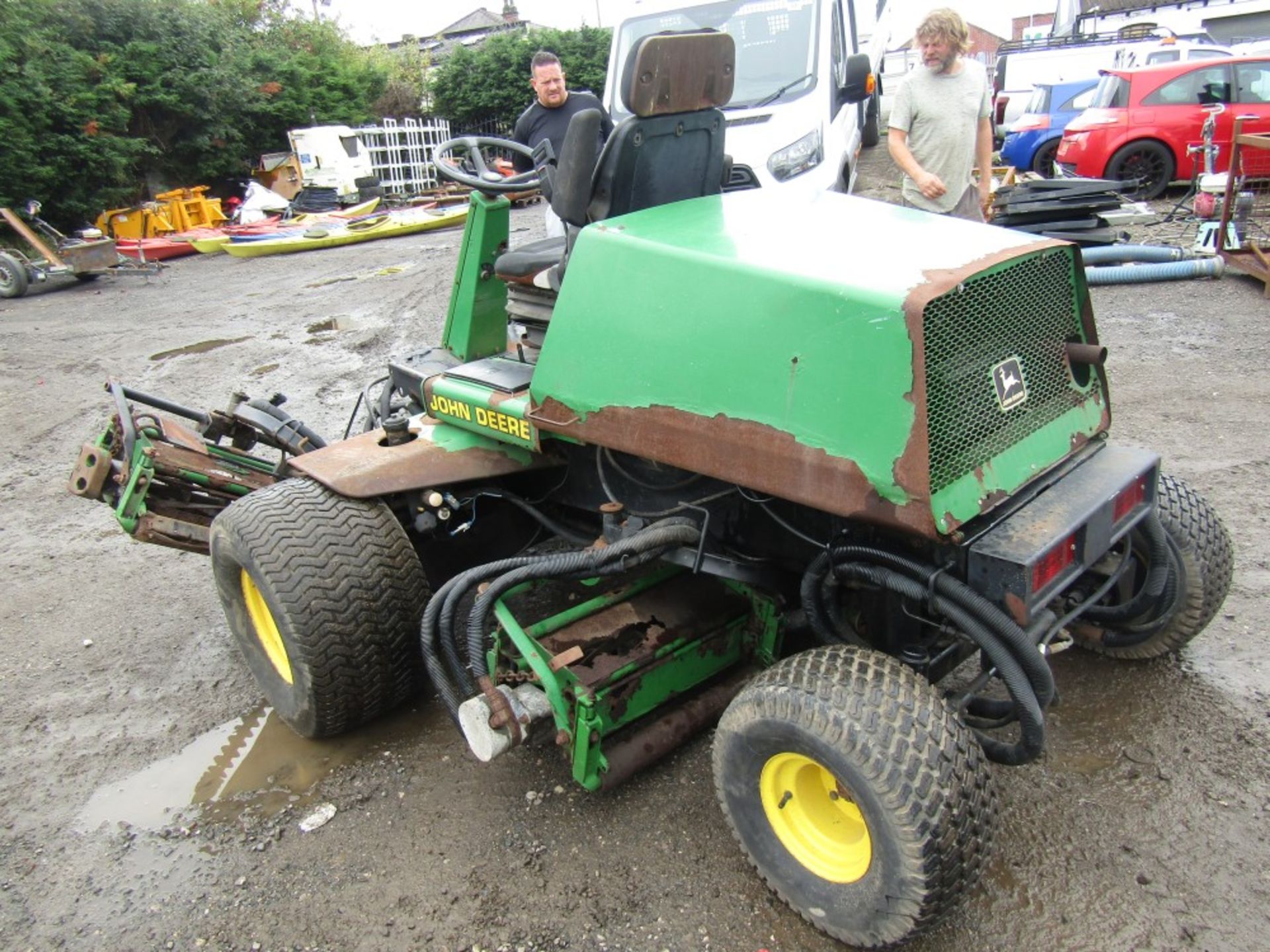 JOHN DEERE 3235 DIESEL RIDE ON MOWER, 3713 HOURS [NO VAT] - Image 4 of 6