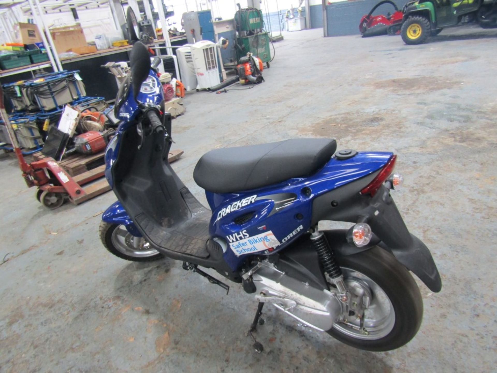 EXPLORER CRACKER 50CC MOPED (DIRECT COUNCIL) 438 MILES [WH024] [+ VAT] - Image 2 of 3