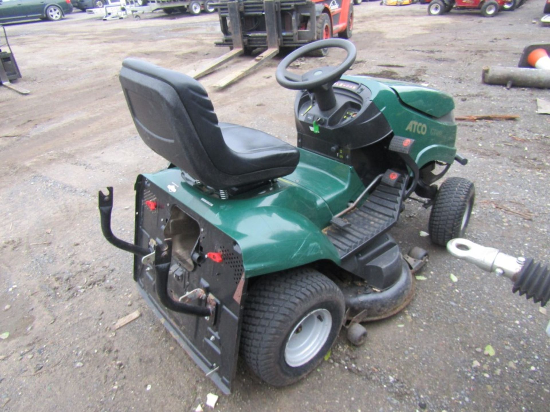 ATCO TWIN GT40H RIDE ON MOWER (DIRECT COUNCIL) 254 HOURS [WH094] [+ VAT] - Image 3 of 4