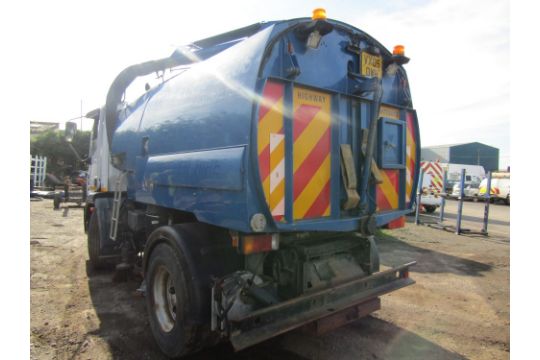 05 reg IVECO ML150E21K SWEEPER, 1ST REG 07/05, 105864KM, V5 HERE, 2 FORMER KEEPERS [+ VAT] - Image 3 of 6