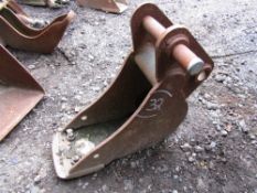 VOLVO 9" 3t EXCAVATOR BUCKET 35mm PINS [NO VAT]