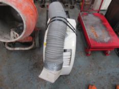 3.2KW HOSE AIR CONDITIONER (DIRECT HIRE COMPANY) [+ VAT]