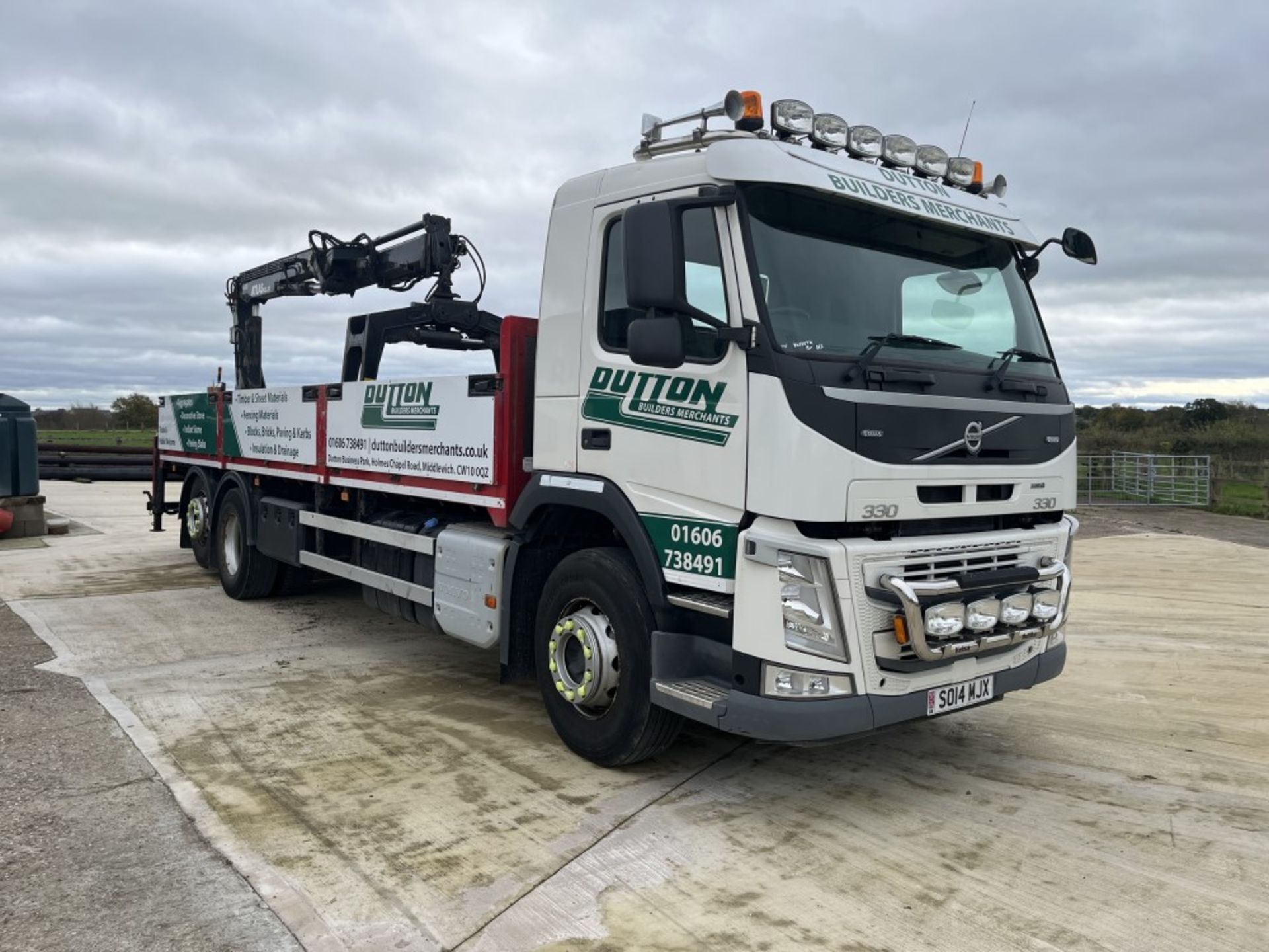 14 reg VOLVO FM DROPSIDE C/W REAR MOUNTED ATLAS 135.2E CRANE & BRICK GRAB (LOCATION MIDDLEWICH) - Image 2 of 11