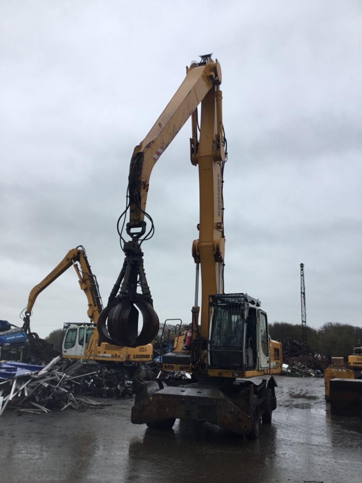2010 LIEBHERR 934 (LOCATION ANNAN) 15340 HOURS (RING FOR COLLECTION DETAILS) [+ VAT] - Image 3 of 4