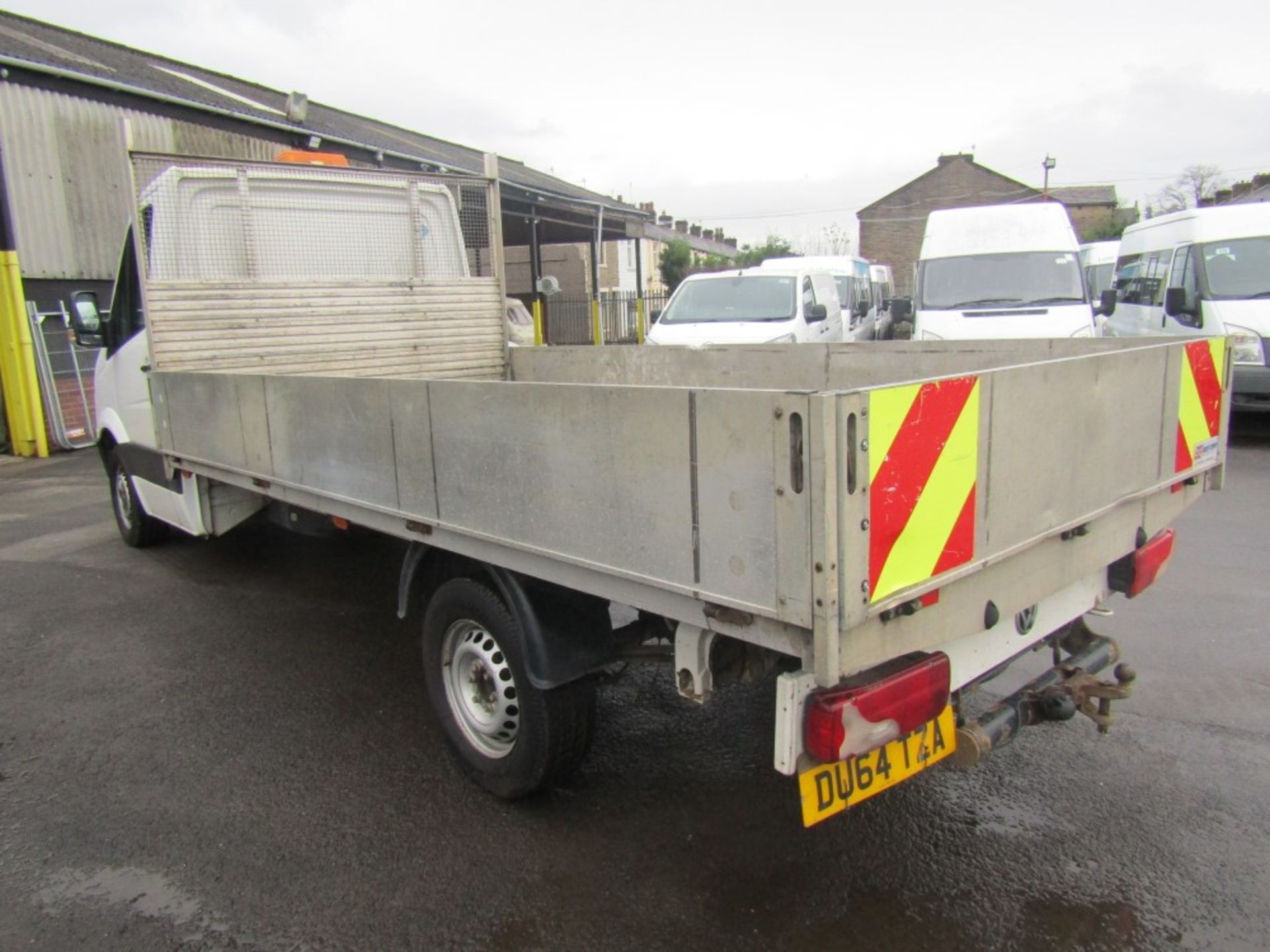 64 reg VW CRAFTER CR35 STARTLINE TDI, 1ST REG 09/14, TEST 05/23, 180846M NOT WARRANTED, V5 HERE, 1 - Image 3 of 6