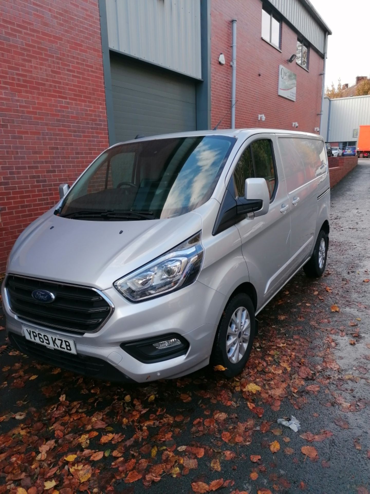 69 reg FORD TRANSIT CUSTOM 280 130PS LIMITED (LOCATION NELSON) 2 KEYS, FULL FORD HISTORY, 1ST REG - Image 2 of 7