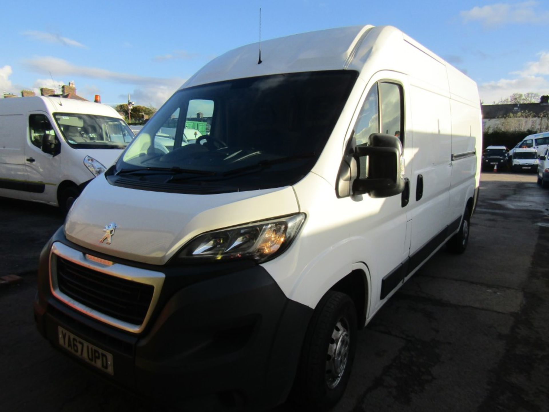 67 reg PEUGEOT BOXER 335 PRO L3H2 BLUE HDI, 1ST REG 12/17, TEST 12/22, 122070M WARRANTED, V5 HERE, 1 - Image 2 of 7