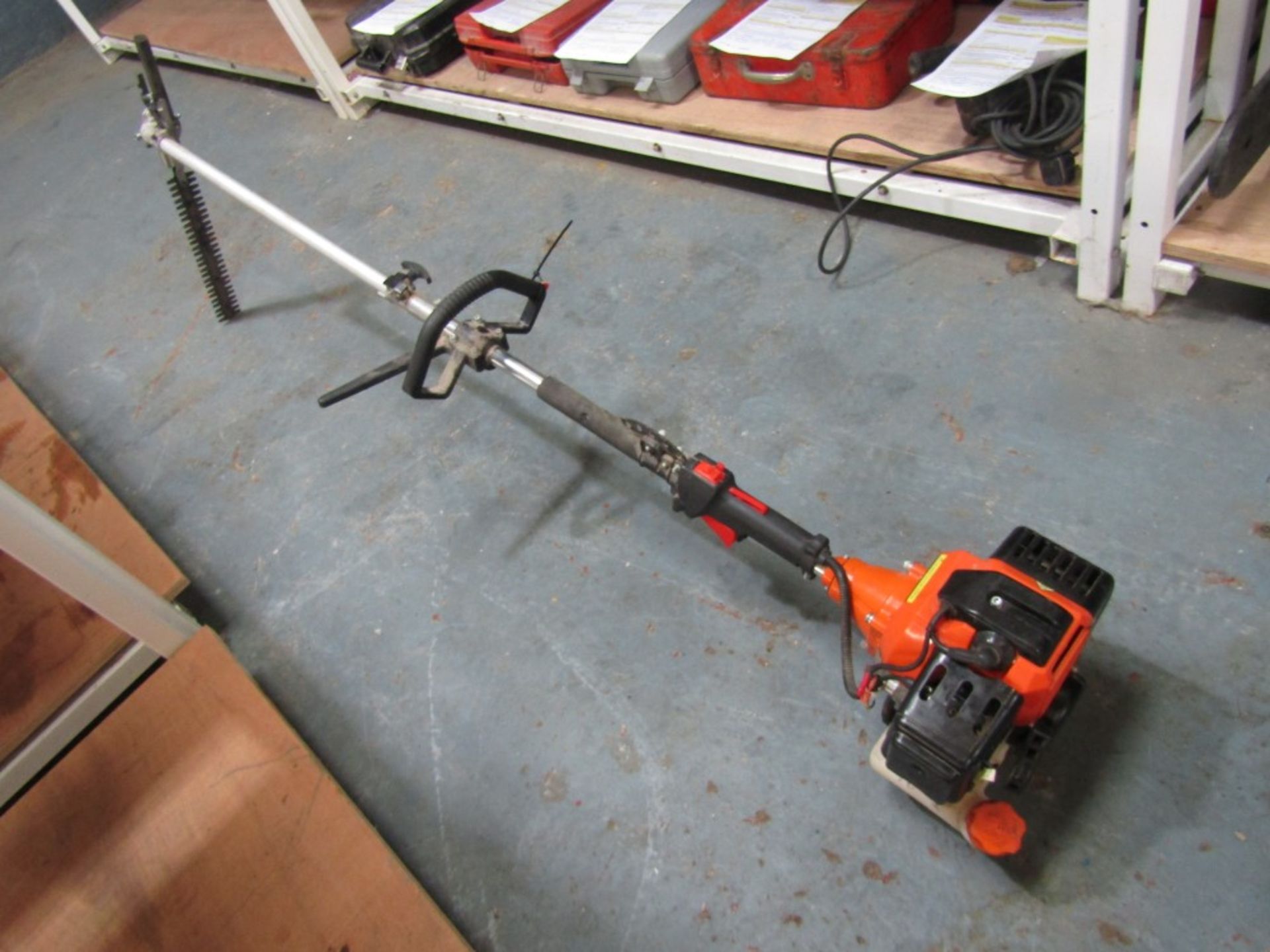 LONG HANDLE PETROL HEDGE CUTTER [+ VAT]