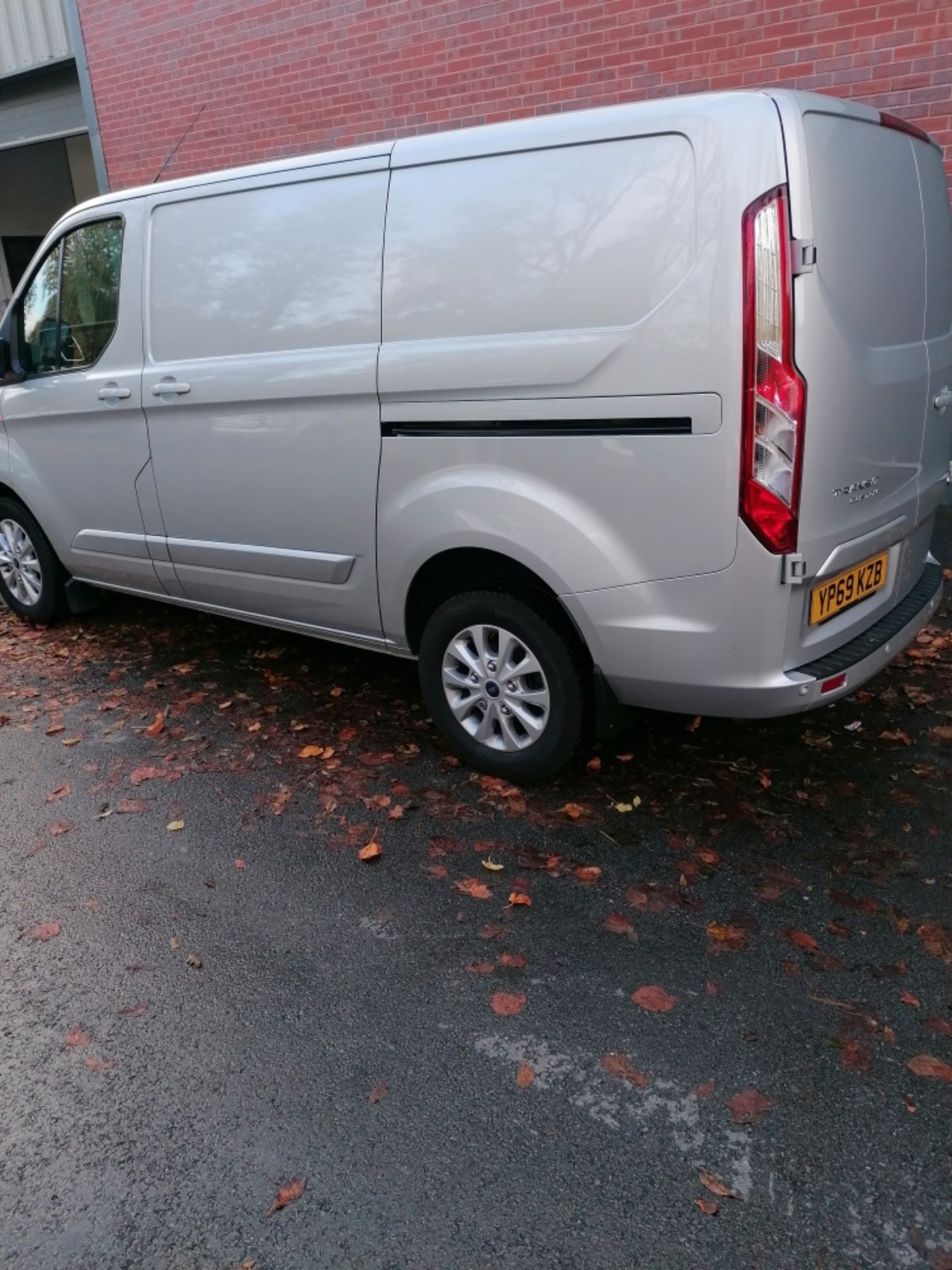 69 reg FORD TRANSIT CUSTOM 280 130PS LIMITED (LOCATION NELSON) 2 KEYS, FULL FORD HISTORY, 1ST REG - Image 3 of 7