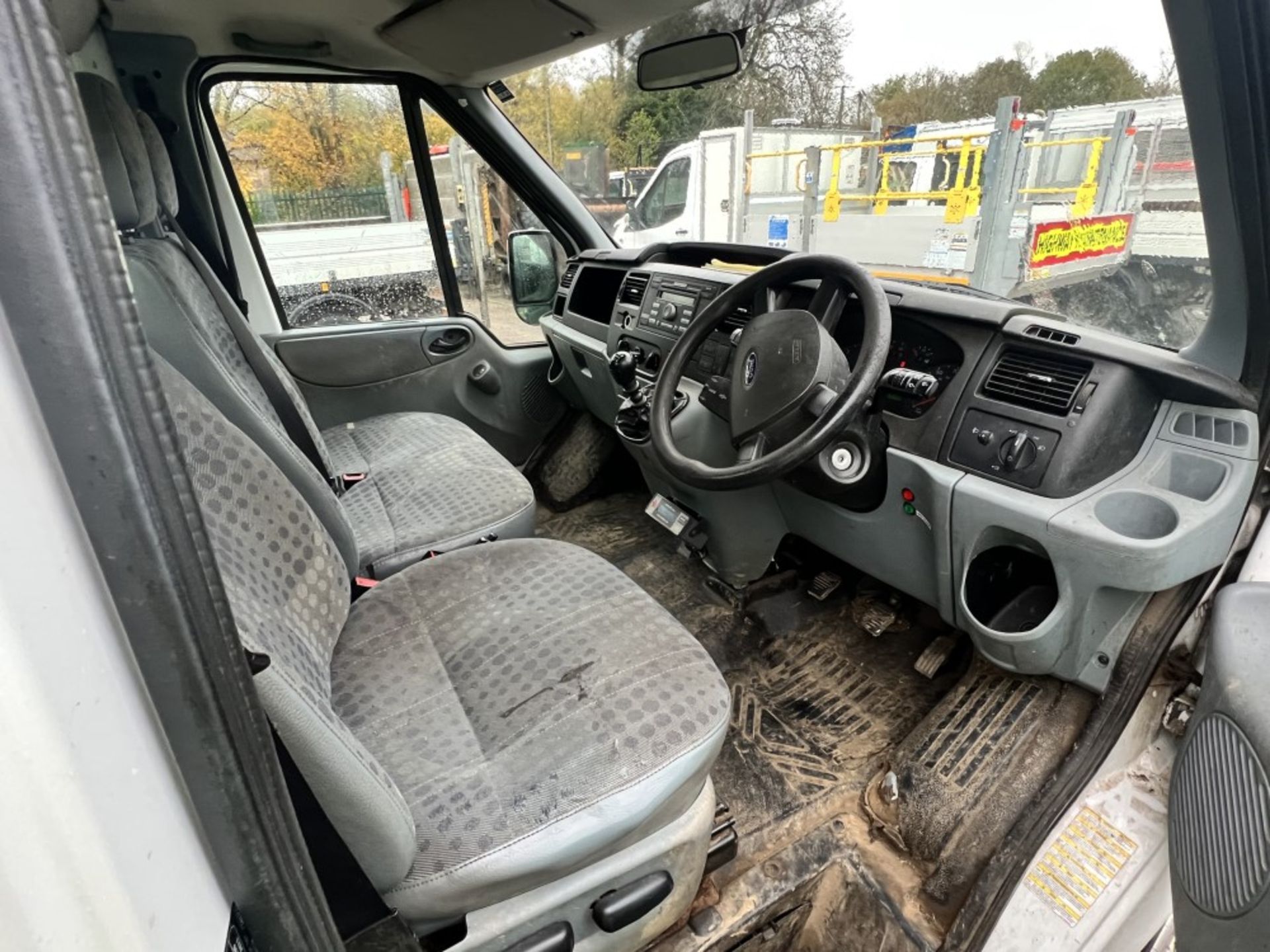 63 reg FORD TRANSIT 125 T350 RWD TIPPER (DIRECT COUNCIL) (LOCATION LEEK) 1ST REG 11/13, 45579M, V5 - Image 5 of 6