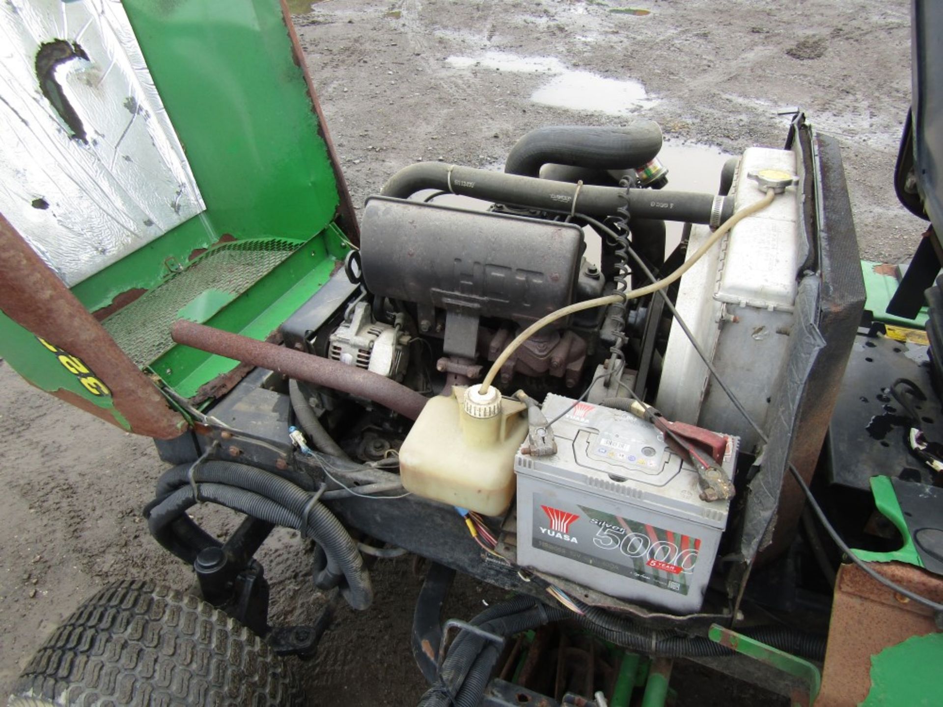 JOHN DEERE 3235 DIESEL RIDE ON MOWER, 3713 HOURS [NO VAT] - Image 5 of 6