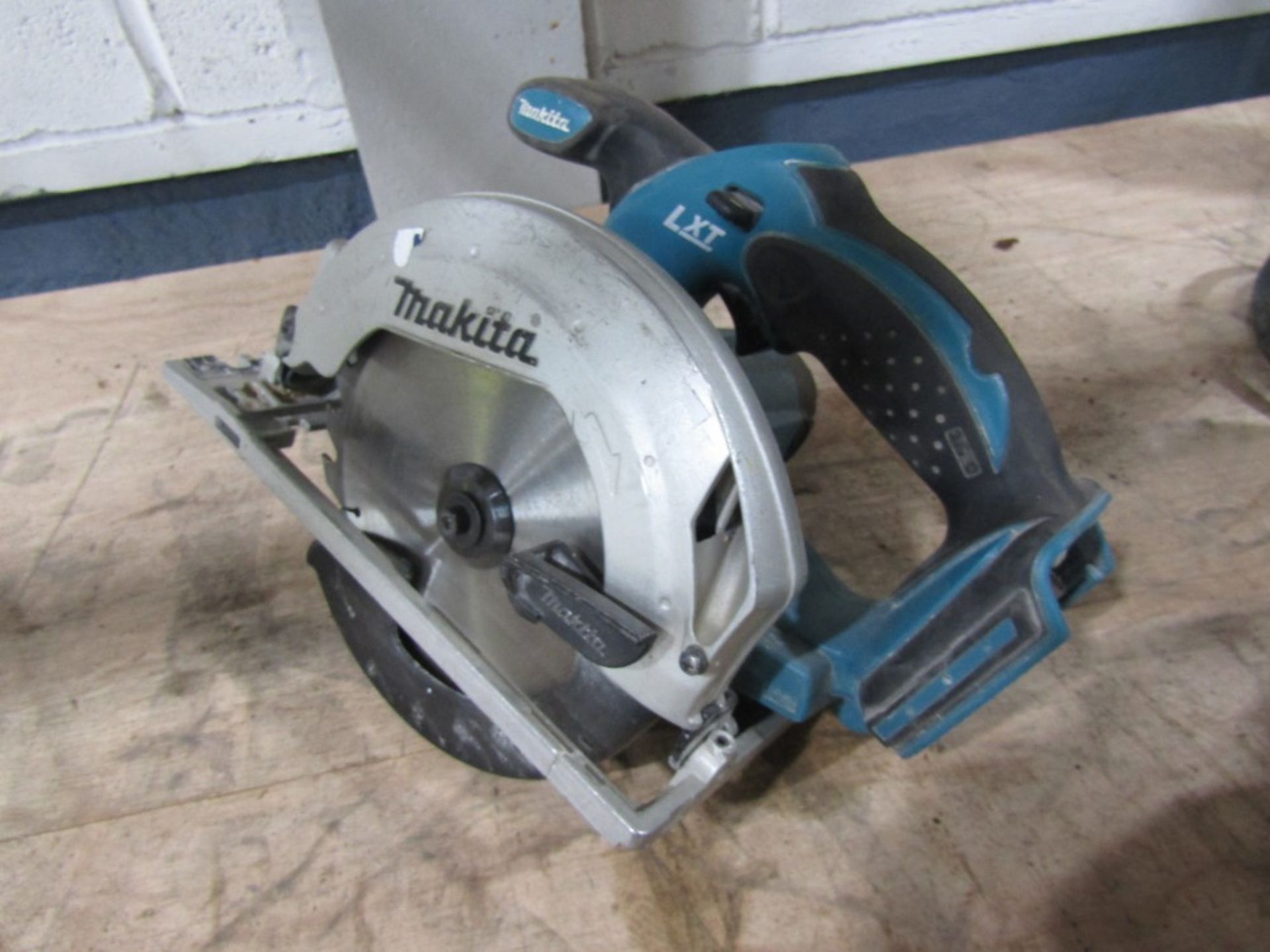 MAKITA 7" CORDLESS CIRCULAR SAW (DIRECT GAP) [+ VAT]