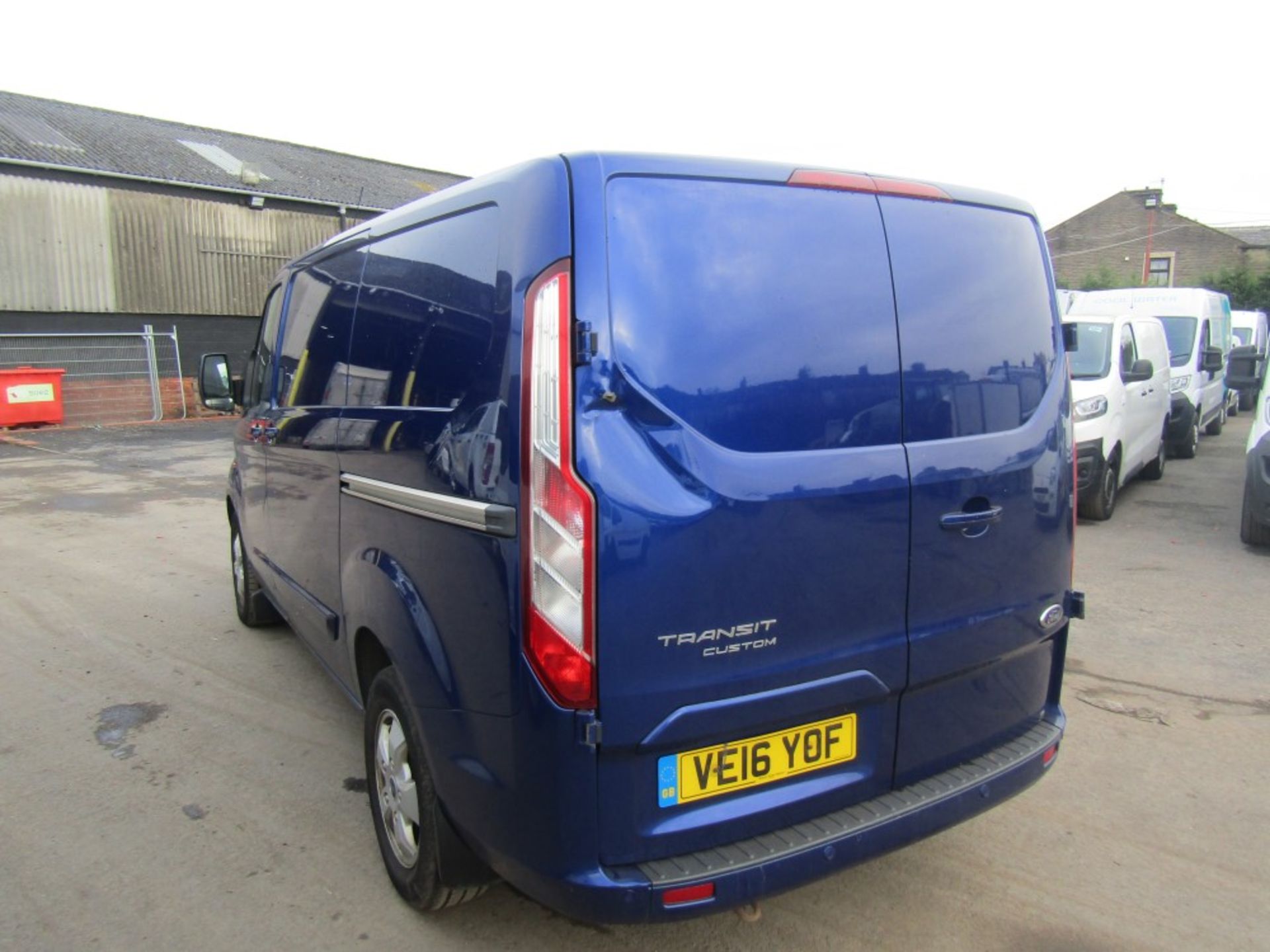 16 reg FORD TRANSIT CUSTOM 290 LTD E-TECH, 1ST REG 06/16, TEST 12/22, 167644M WARRANTED, V5 HERE, - Image 3 of 7