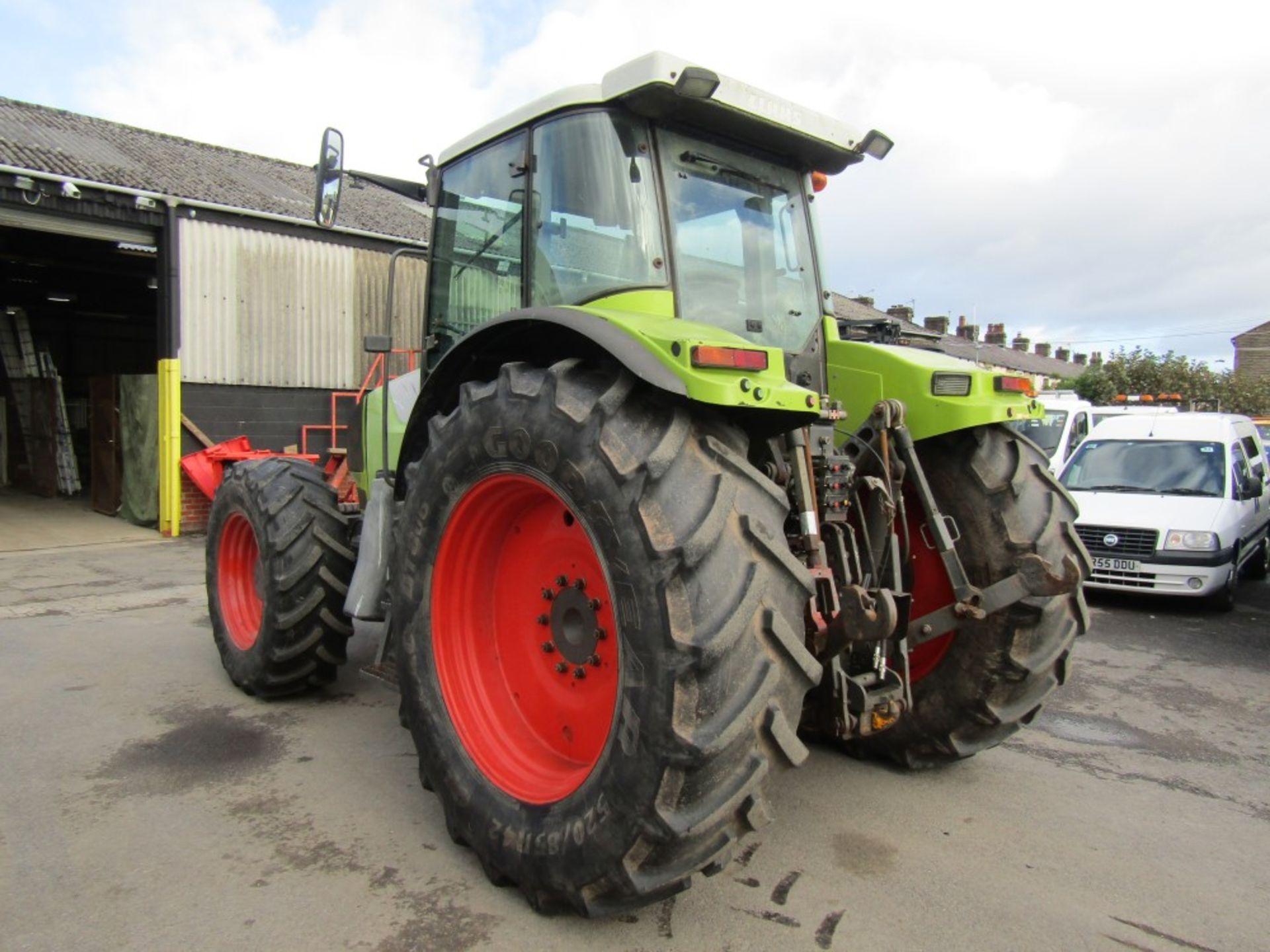06 reg CLAAS ARES 836 RZ TRACTOR (ON VCAR CAT N) 6397 HOURS, NO V5 [+ VAT] - Image 4 of 5