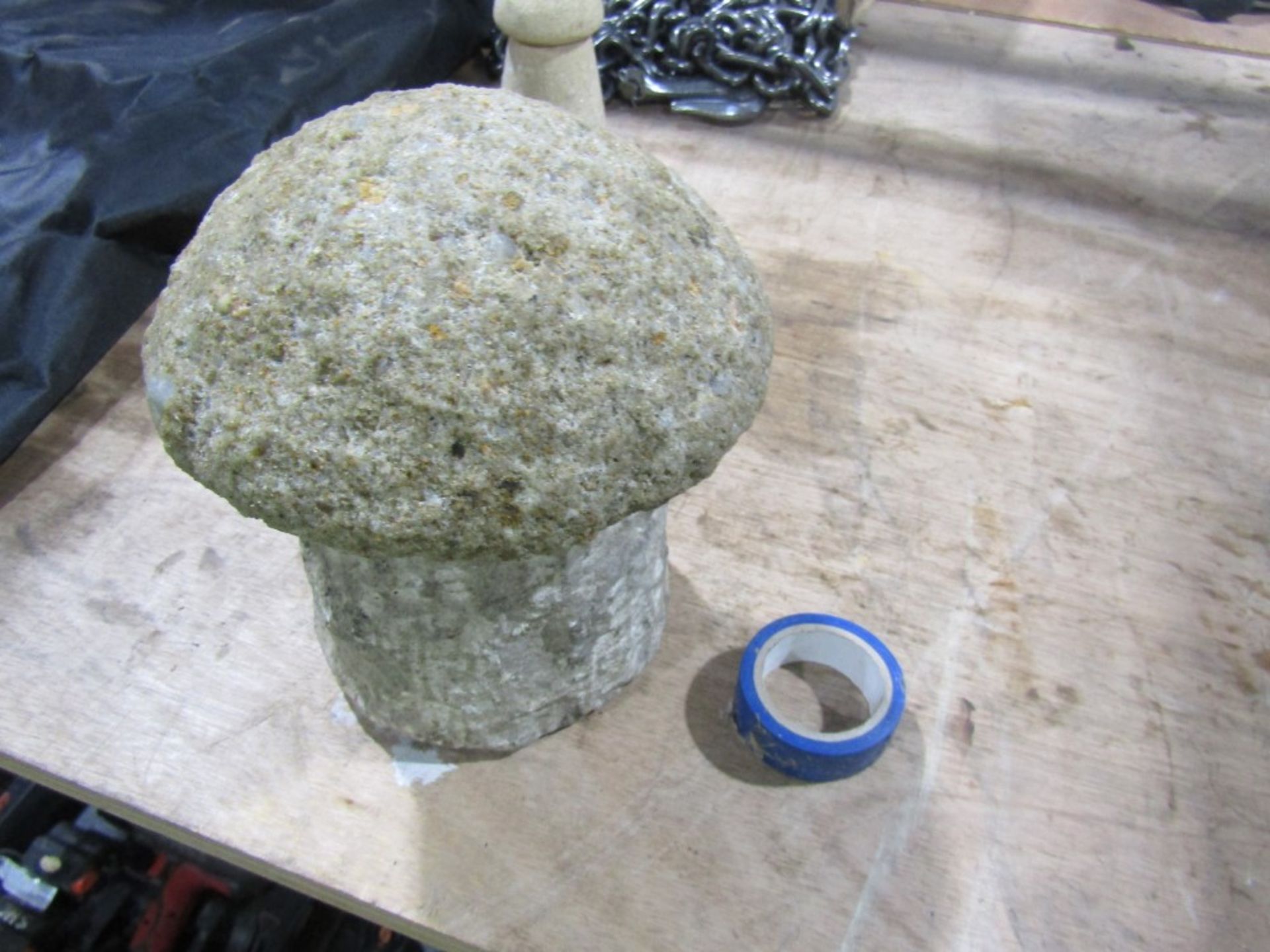 HAND CARVED NATURAL STONE GARDEN MUSHROOM [NO VAT]