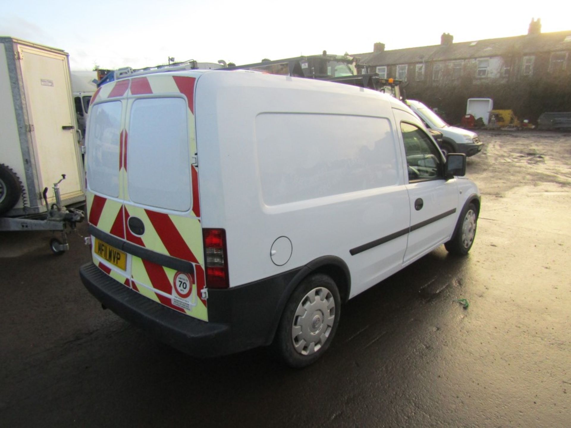 11 reg VAUXHALL COMBO 2000 CDTI 16V (DIRECT UNITED UTILITIES WATER) (NON RUNNER) 1ST REG 05/11, TEST - Image 4 of 6