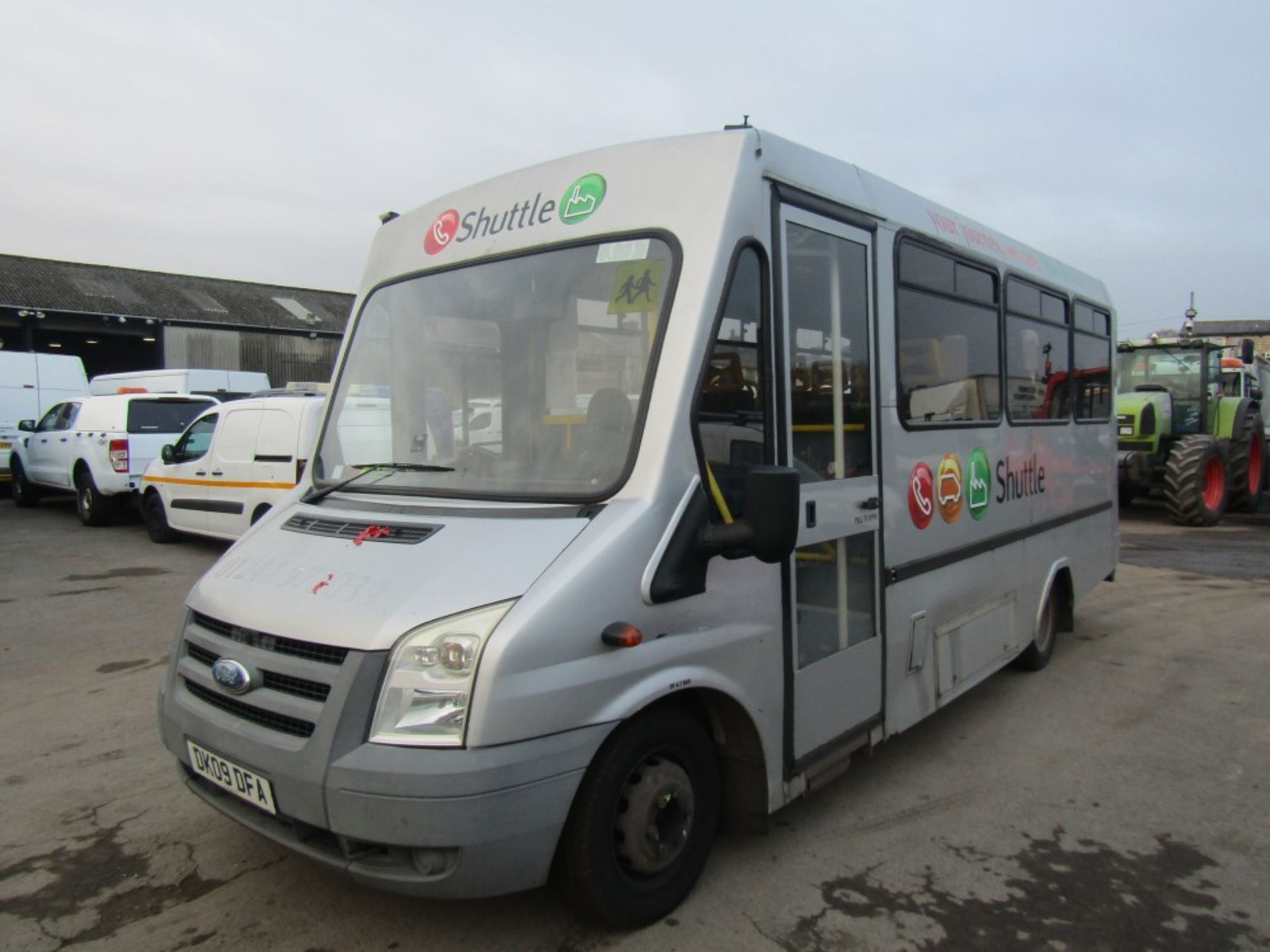 09 reg FORD TRANSIT 140 T460 RWD MINIBUS C/W TAIL LIFT (DIRECT COUNCIL) 1ST REG 03/09, TEST 03/23, - Image 2 of 7