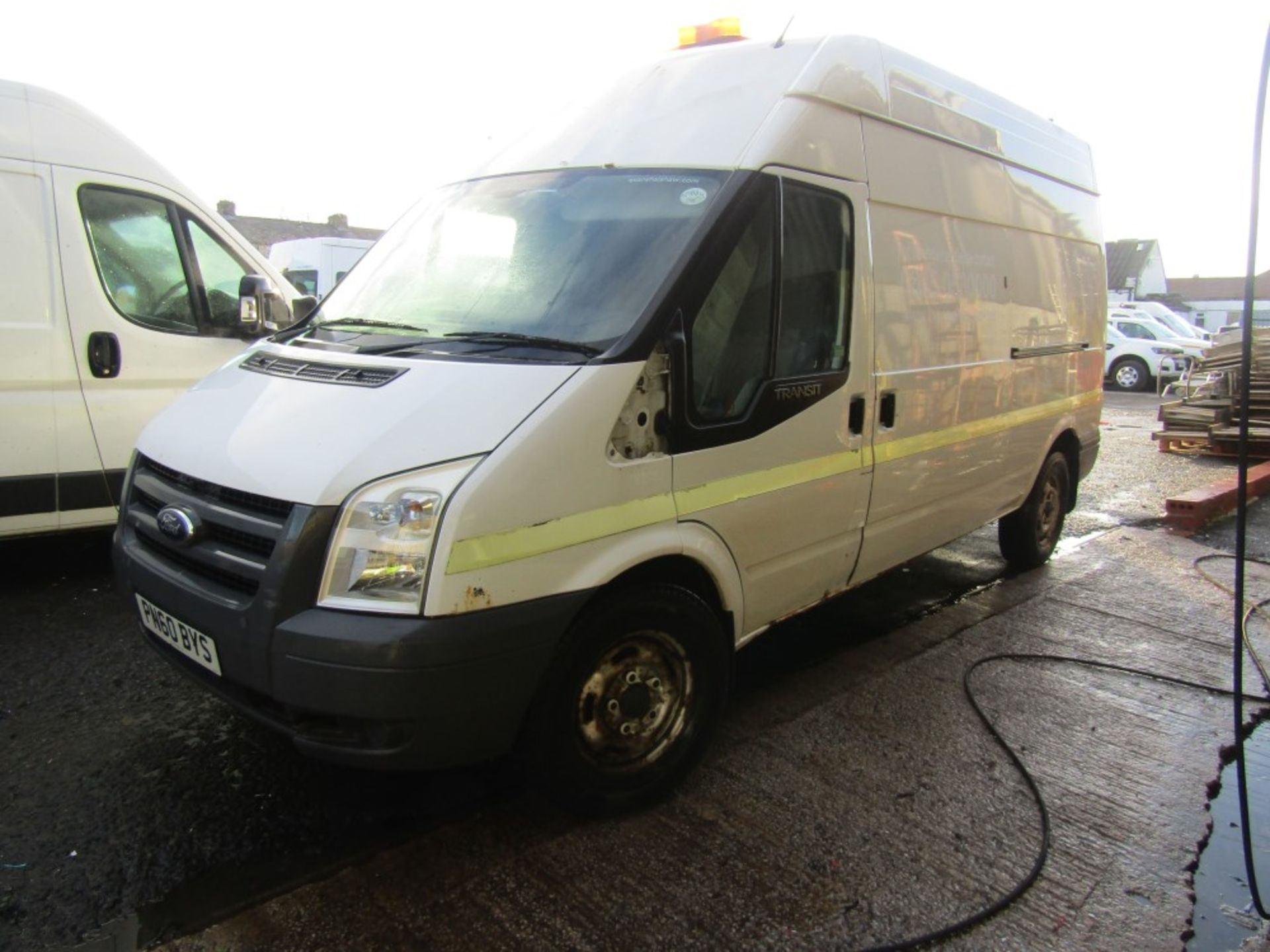 60 reg FORD TRANSIT 140 T350 LWB C/W PETROL COMPRESSOR IN REAR (NON RUNNER) (DIRECT COUNCIL) 1ST REG - Image 2 of 6