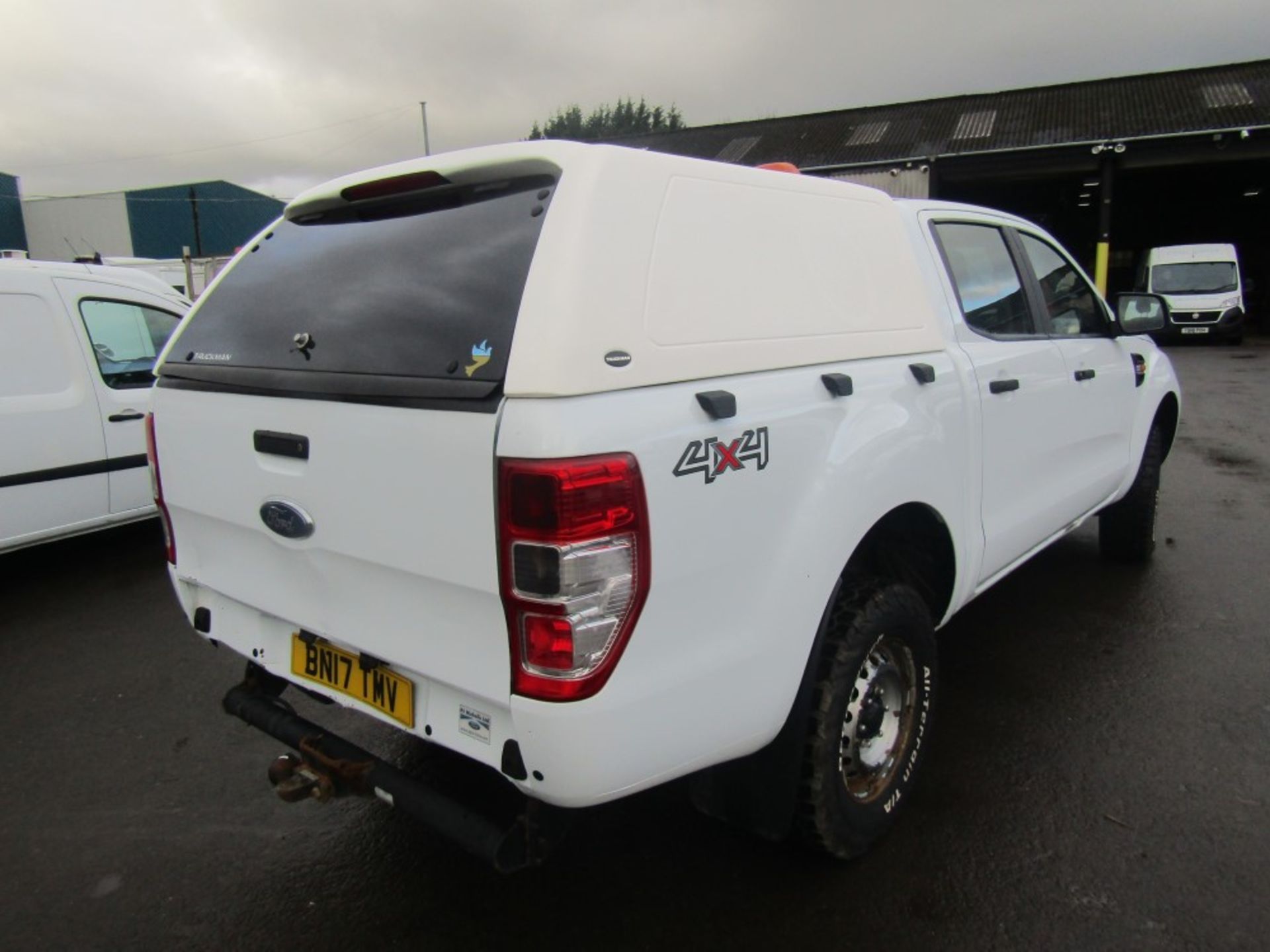 17 reg FORD RANGER XL 4 X 4 TDCI PICKUP (SMOKING BAD) 1ST REG 05/17, 90052M WARRANTED, V5 HERE, 2 - Image 4 of 6